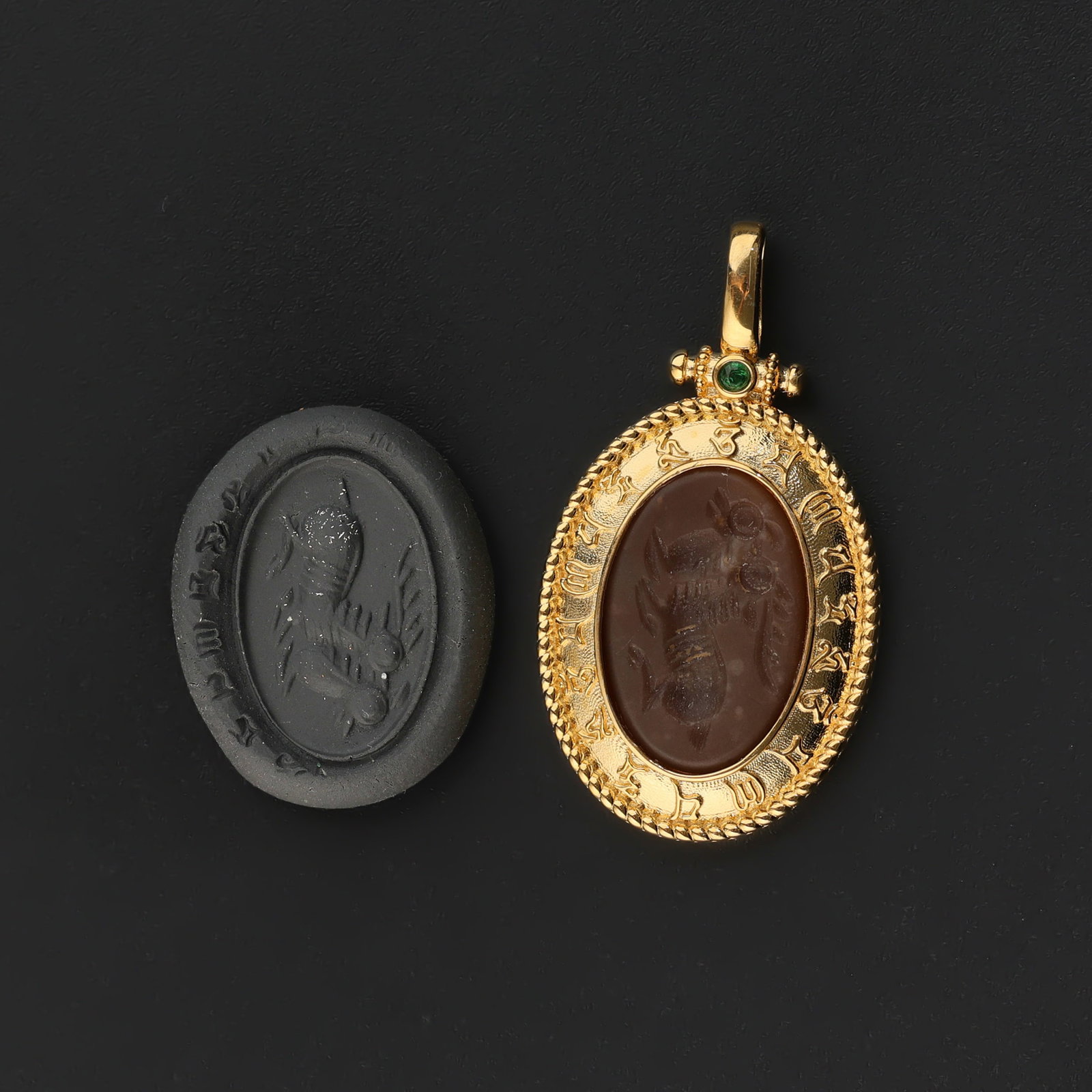 Old Carnelian Intaglio Seal Pendant with Decorative Silver Mounted (1 of 5)