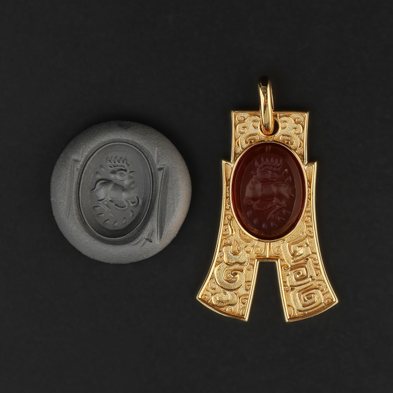 Old Carnelian Intaglio Seal Pendant with Decorative 925 Silver Mounted (1 of 5)
