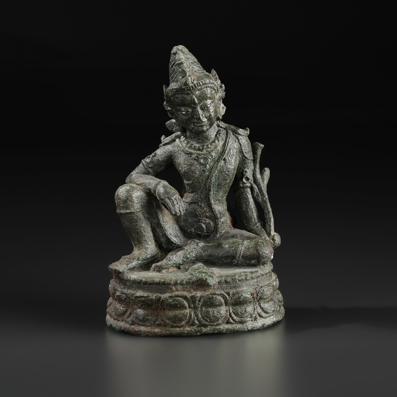Ancient Southeast Asian Bronze Bodhisattva Figure (1 of 5)