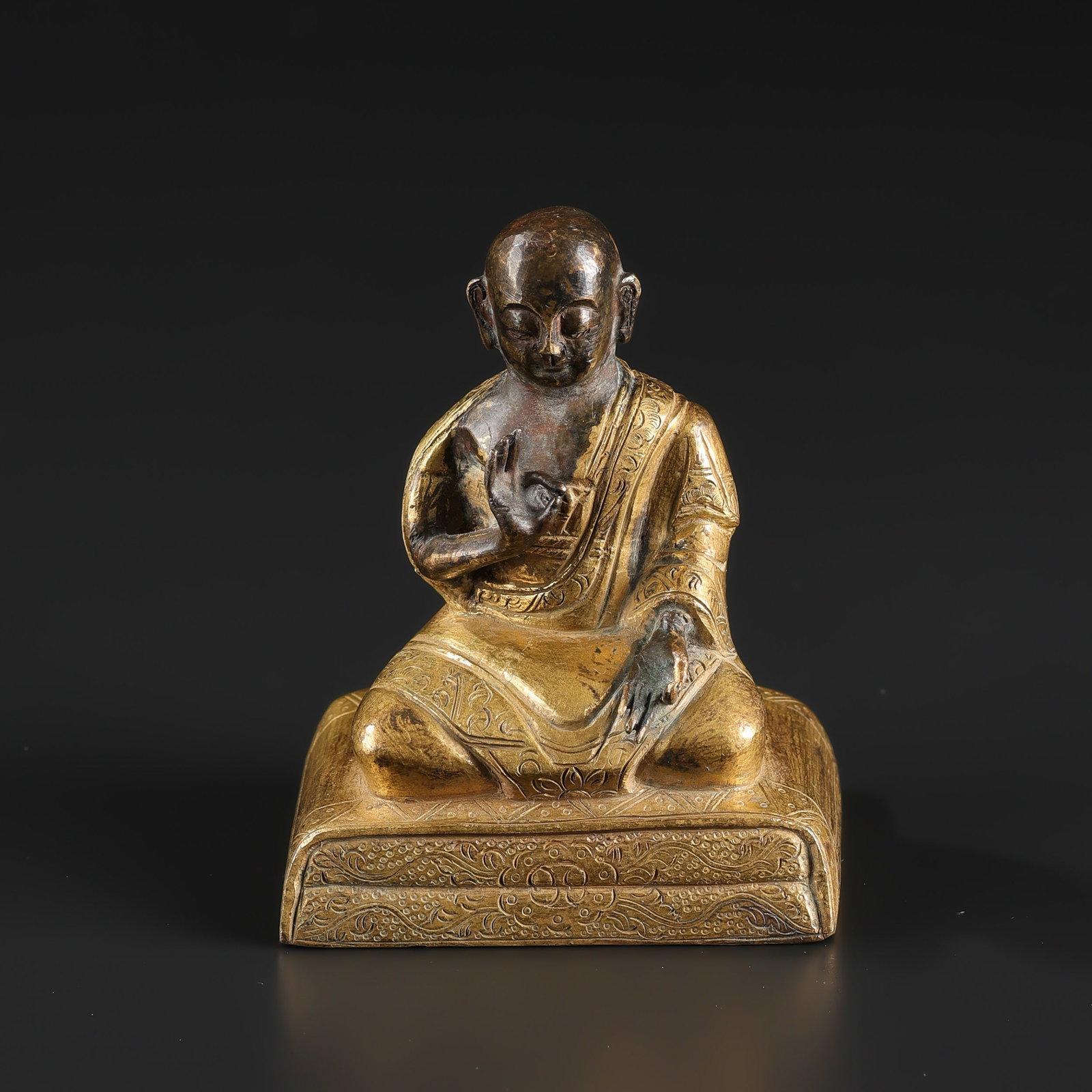 Tibetan Small Glit Bronze Seated Buddhist Lama (1 of 6)