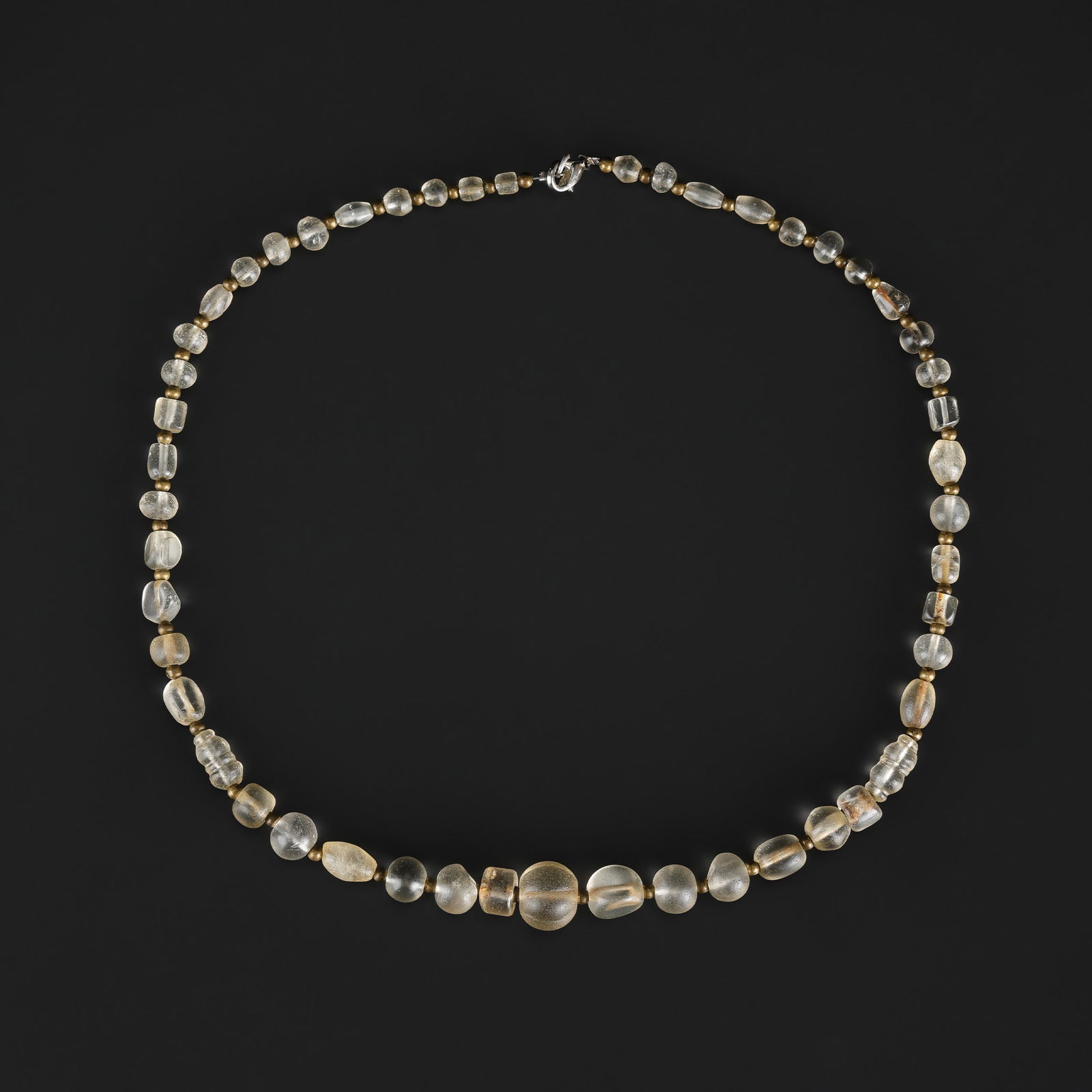 Vintage Antique Old Crystal Quartz Jewelry Beads From Ancient Roman Era: Vintage Antique Old Crystal Quartz Jewelry Beads From Ancient Roman Era Length: 18.5in Total Weight: 32gram