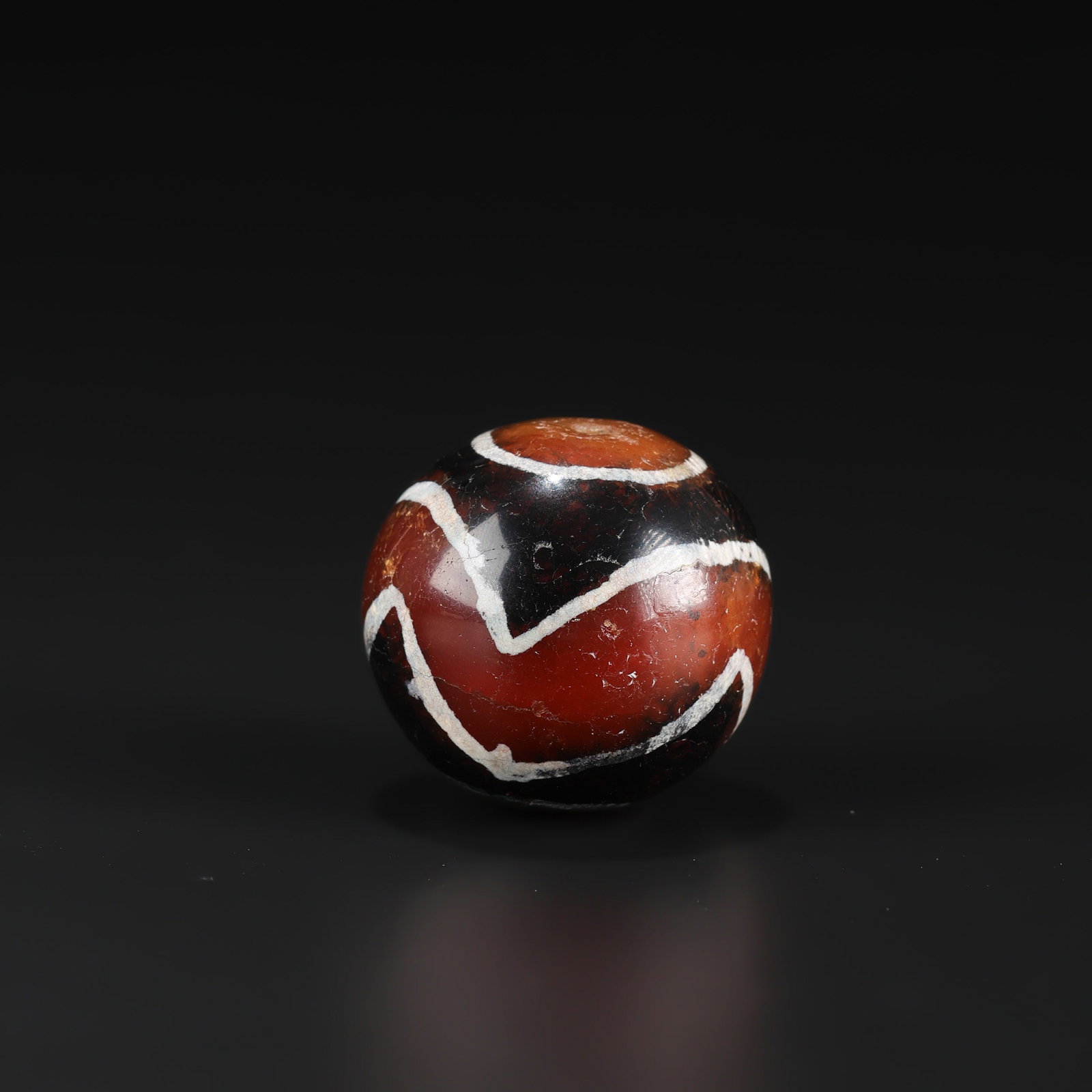 Tian Zhu Himalayan Antique Etched Carnelian Agate Stone Bead With Rare Pattern (1 of 4)