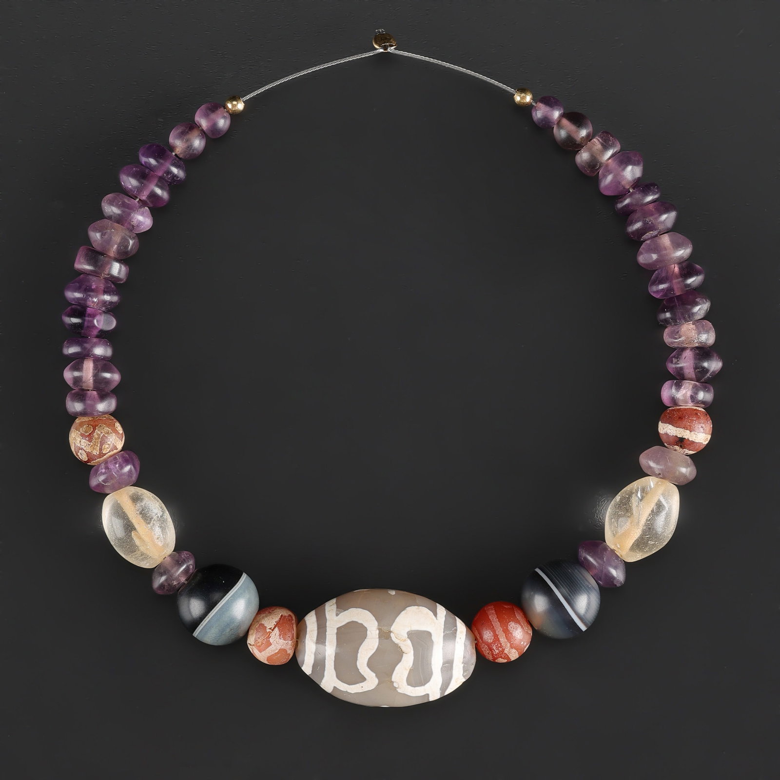 Collection of Antique Mix Old Beads Lot: Collection of Antique Mix Old Beads Lot Total Weight: 15gram