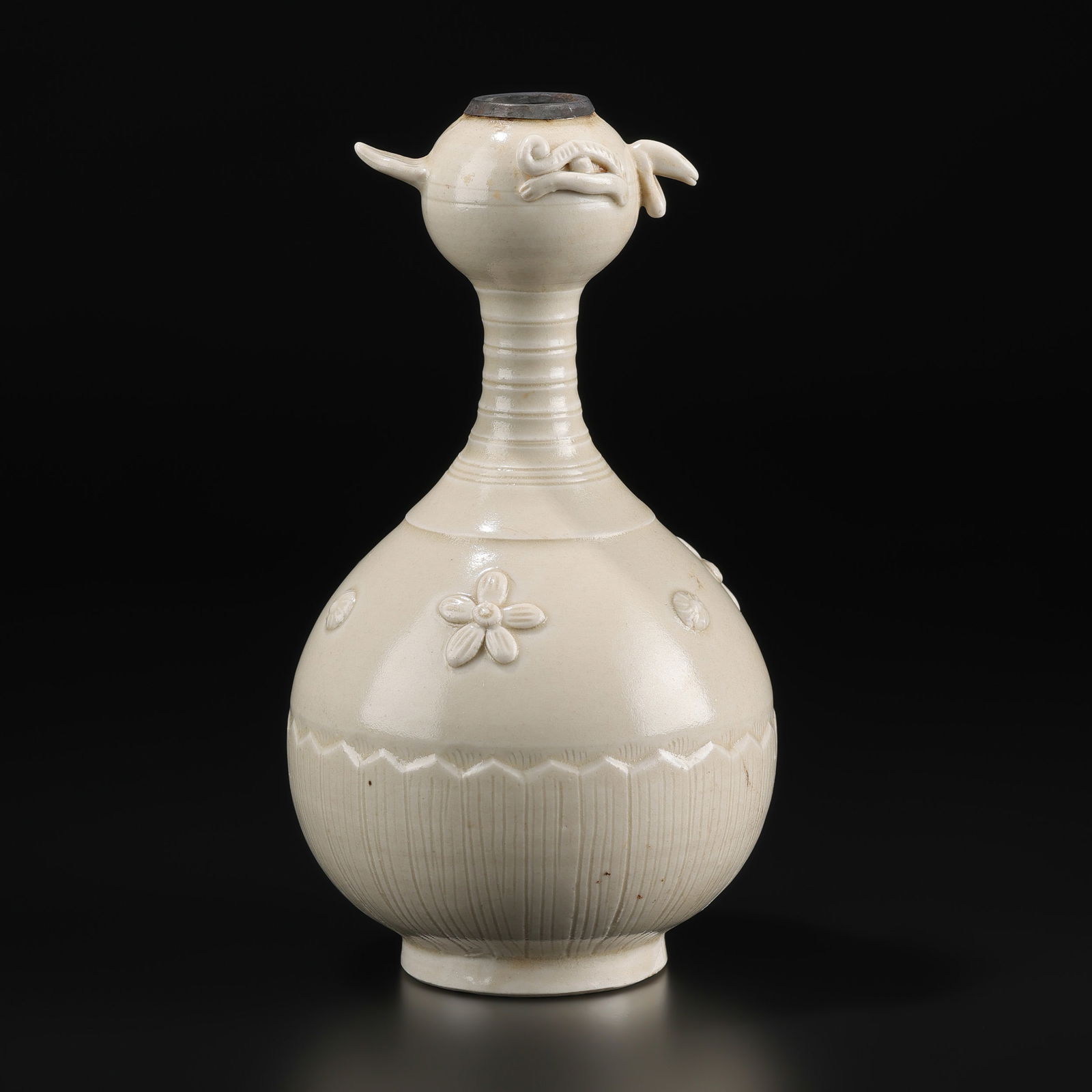 Old chinese Song Dynasty Porcelian Pot (1 of 5)