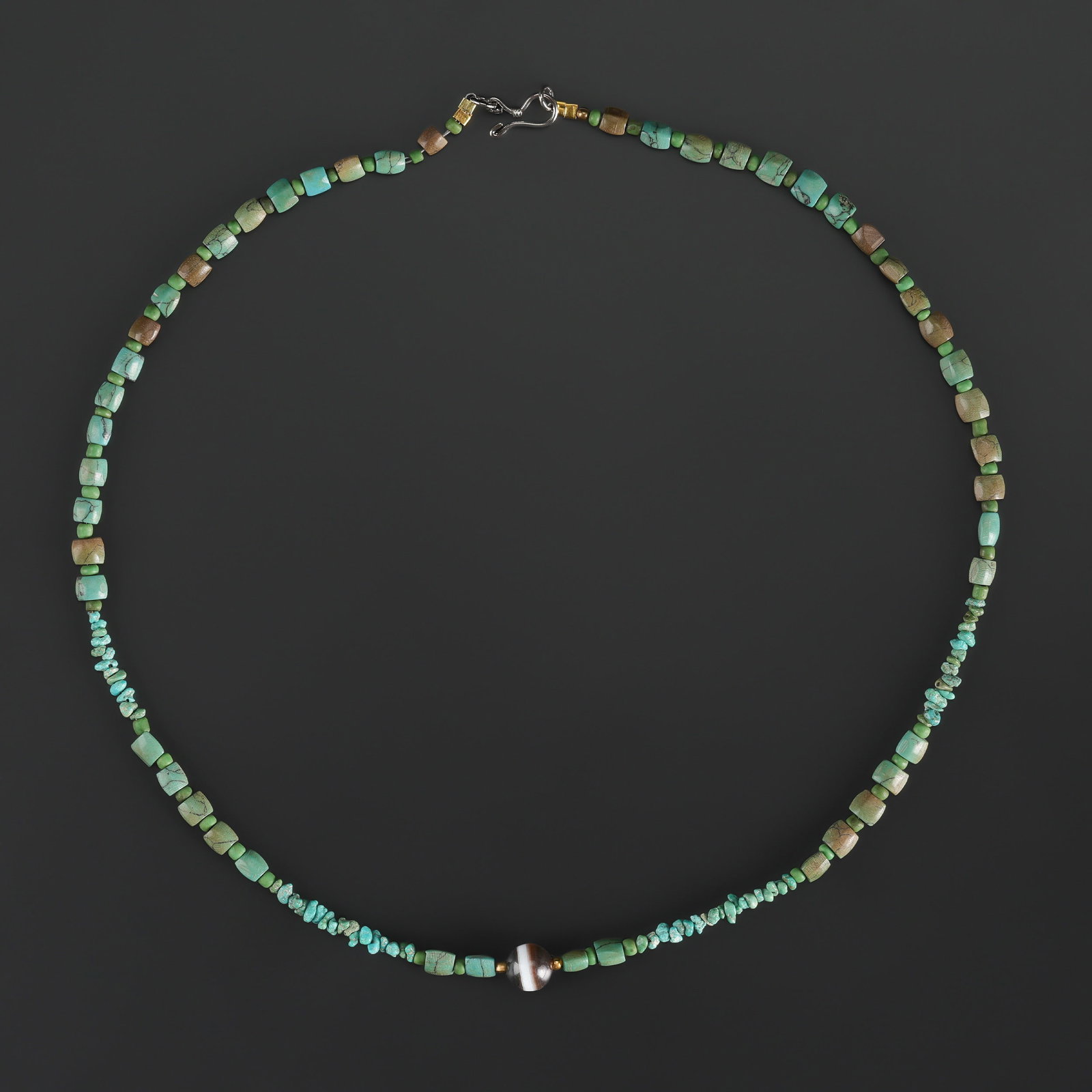 Collection of Antique Mix Turquoise and Old Agate Beads Necklace: Collection of Antique Mix Turquoise and Old Agate Beads Necklace Length: 20in Total Weight: 10gram