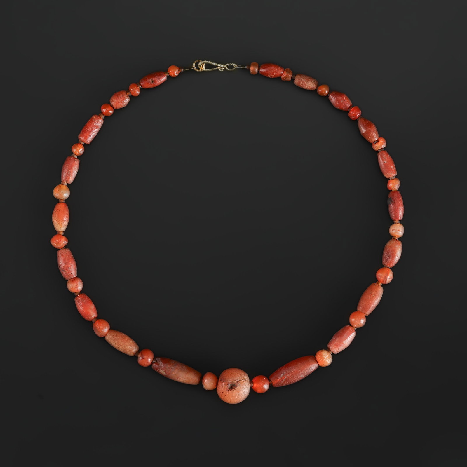 Ancient Old Carnelian Agate Beads Necklace: Ancient Old Carnelian Agate Beads Necklace Length: 18in Total Weight: 40gram