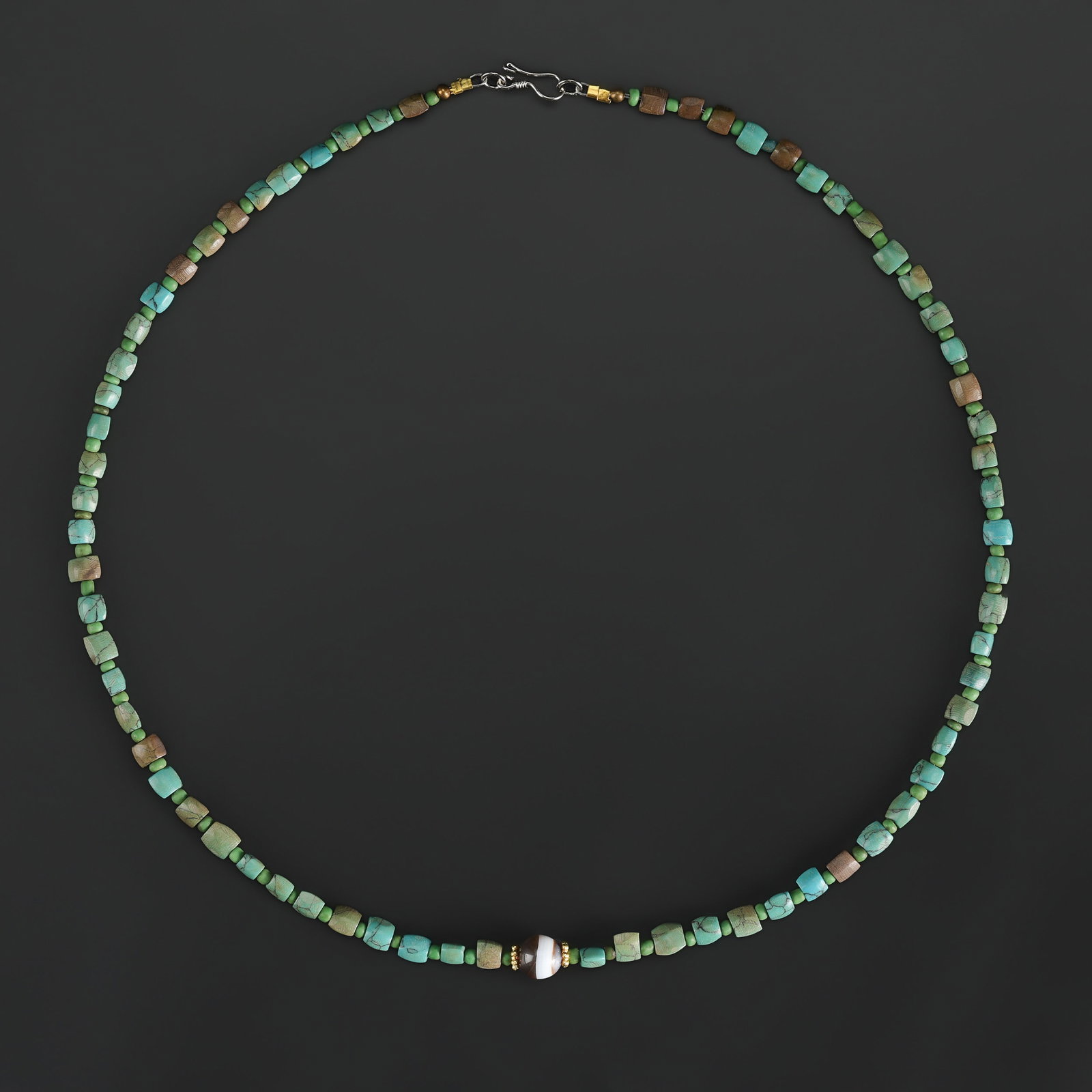 Collection of Antique Mix Turquoise Beads with Old Agate Bead Pendant Necklace: Collection of Antique Mix Turquoise Beads with Old Agate Bead Pendant Necklace Length: 20in Total Weight: 12gram