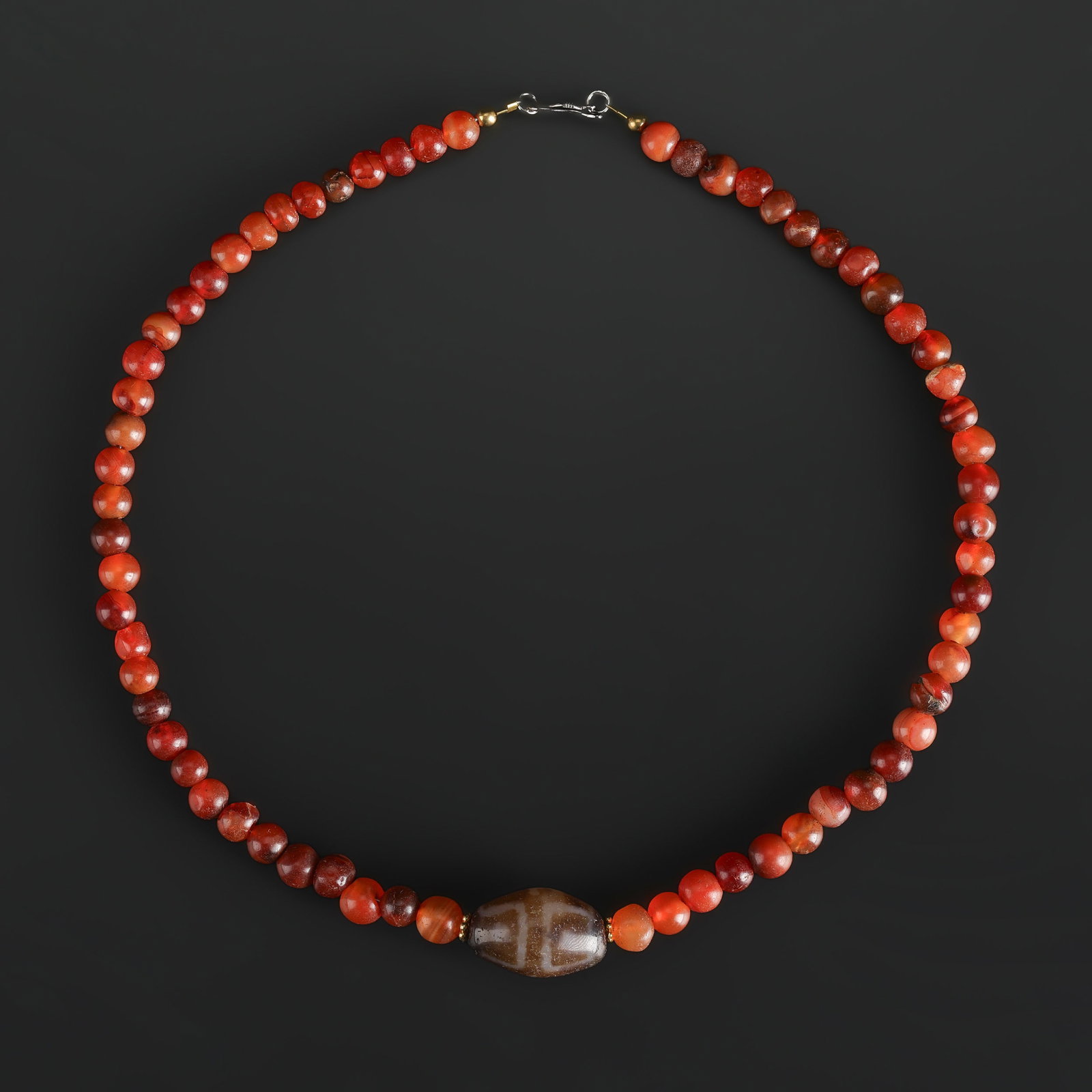 Collection of Antique Mix Carnelian Beads with Old Dzi Bead Pendant Necklace: Collection of Antique Mix Carnelian Beads with Old Dzi Bead Pendant Necklace Length: 18in Total Weight: 45gram