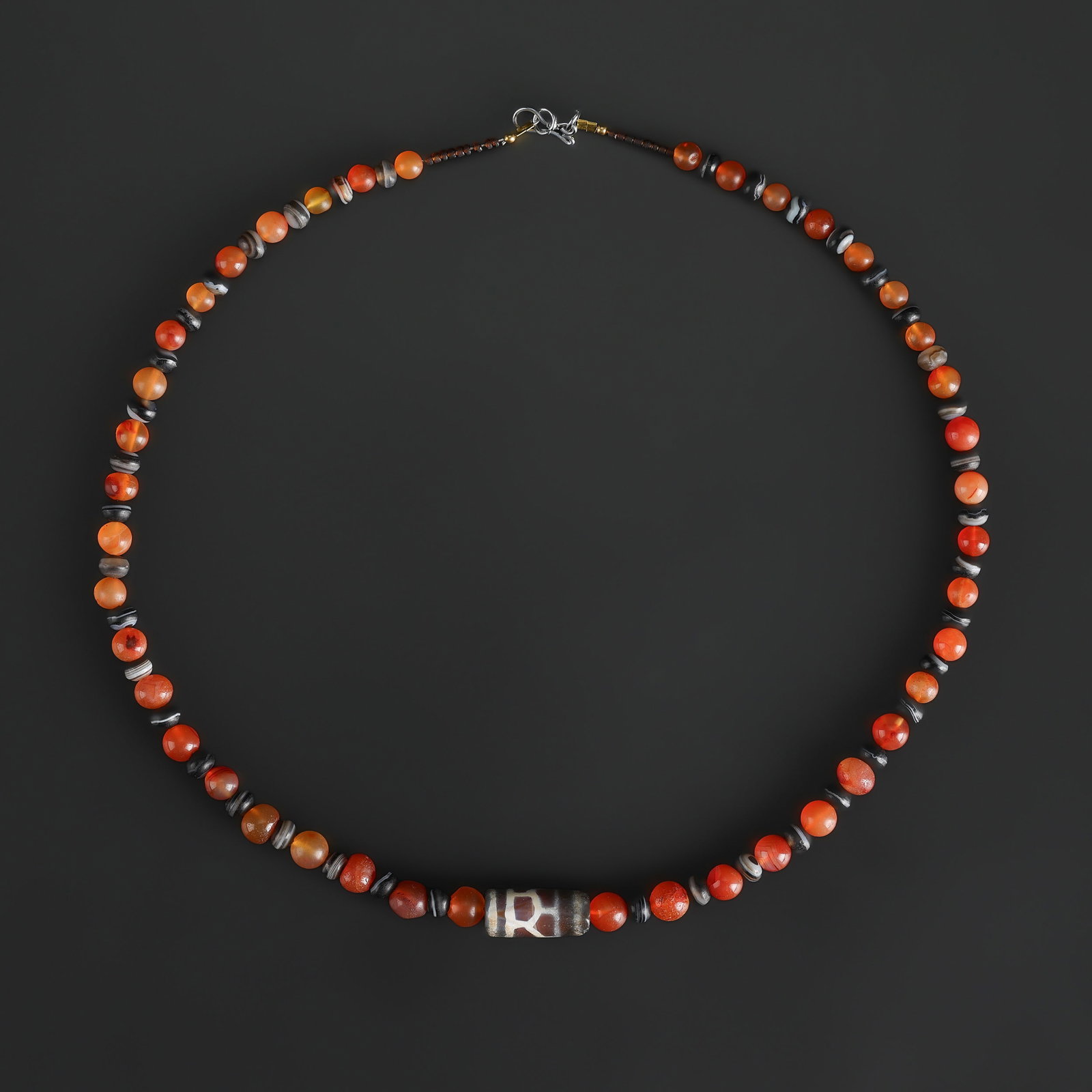 Collection of Antique Mix Material Old Beads Necklace: Collection of Antique Mix Material Old Beads Necklace Length: 18in Total Weight: 31gram