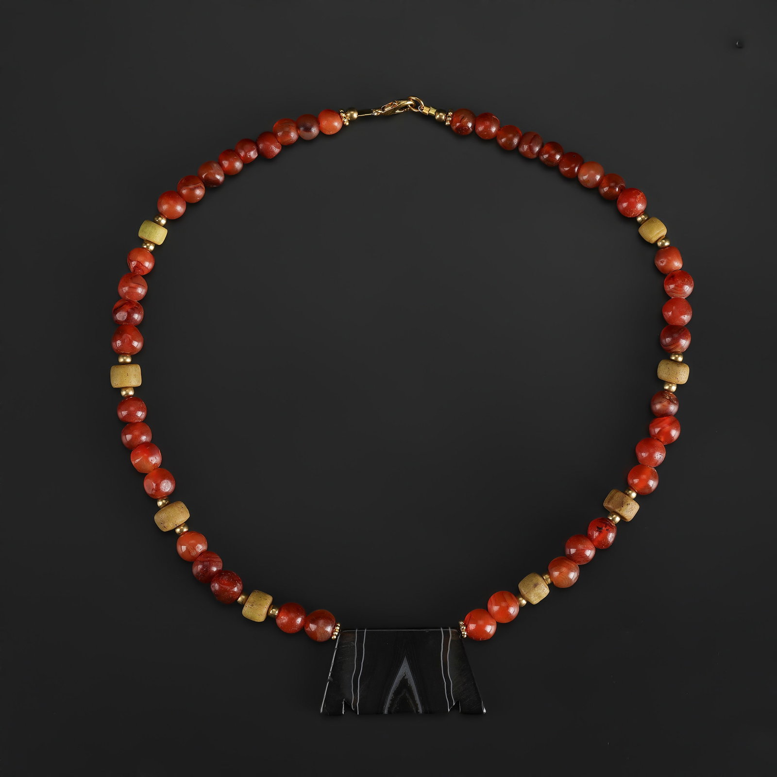 Collection of Antique Mix Material Old Beads Necklace: Collection of Antique Mix Material Old Beads Necklace Length: 20in Total Weight: 61gram