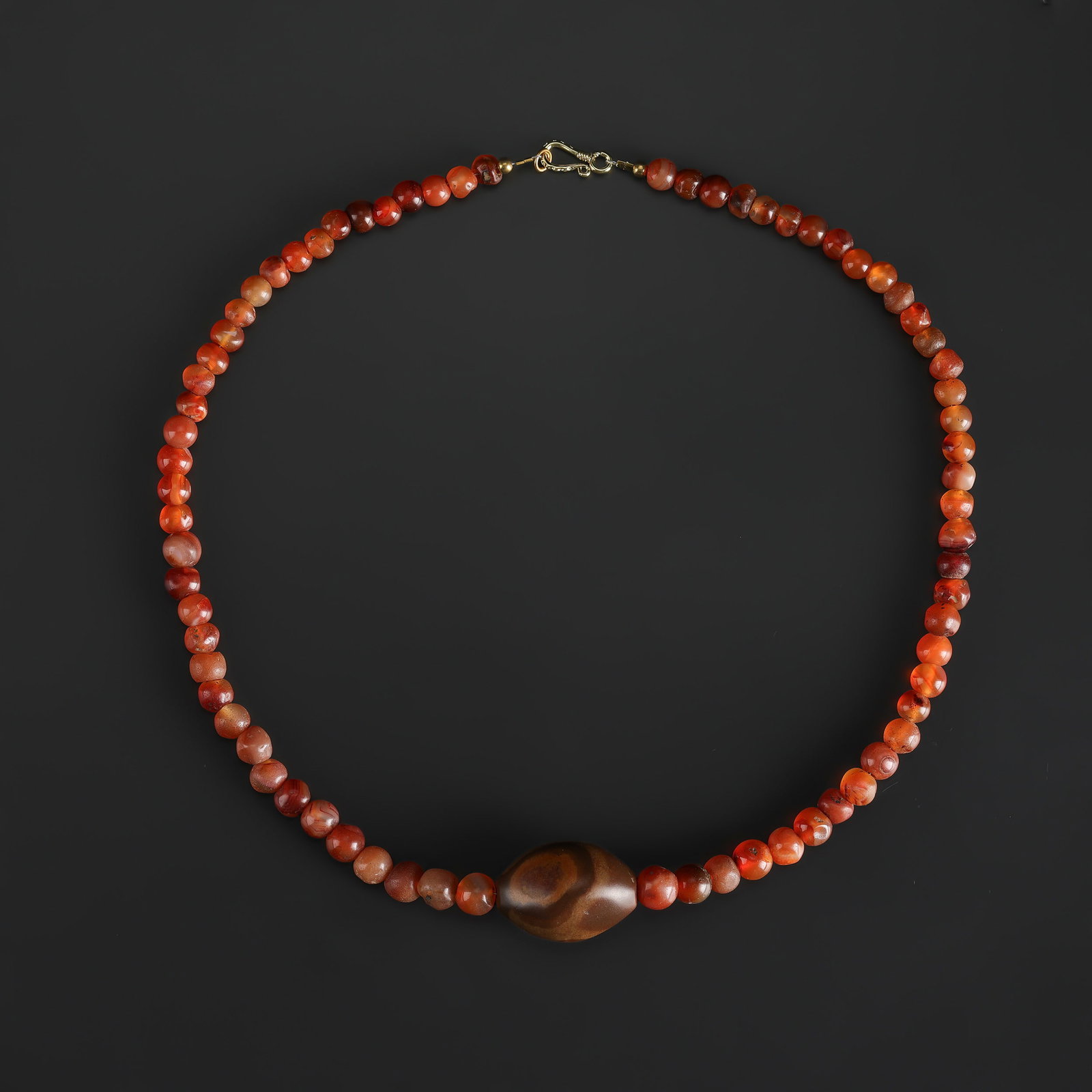 Collection of Antique Mixed Old Agate Beads Necklace: Collection of Antique Mixed Old Agate Beads Necklace Length: 23in Total Weight: 77gram