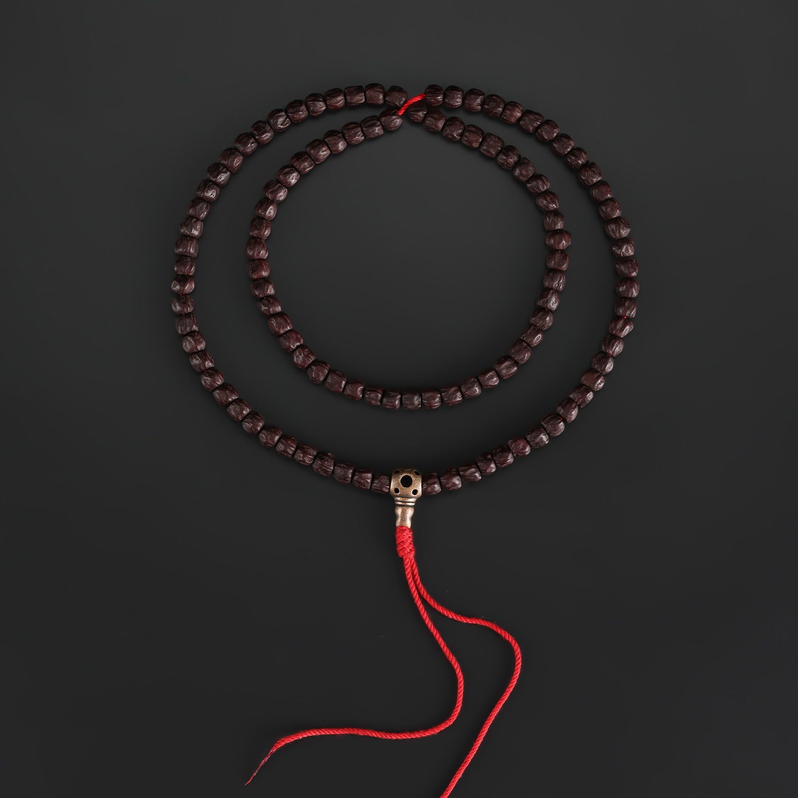 Gandhara Old Tibetan Prayer 108 Rosewwod Mala Beads Necklace: Gandhara Old Tibetan Prayer 108 Rosewwod Mala Beads Necklace Length: 31in Total Weight: 34gram