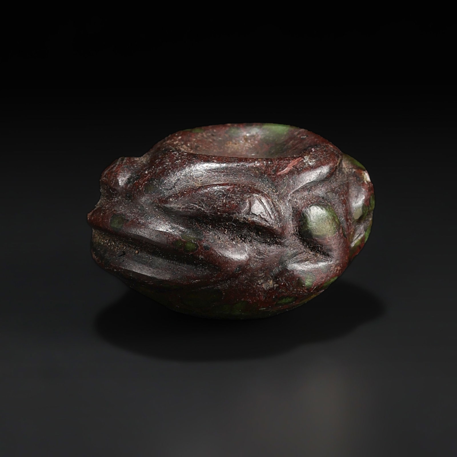 Chinese Hongshan Culture Turquoise Hand Carved Bead Pendant: Chinese Hongshan Culture Turquoise Hand Carved Bead Pendant Size Detail: 1.3 x 2.3cm Weight: 10gram