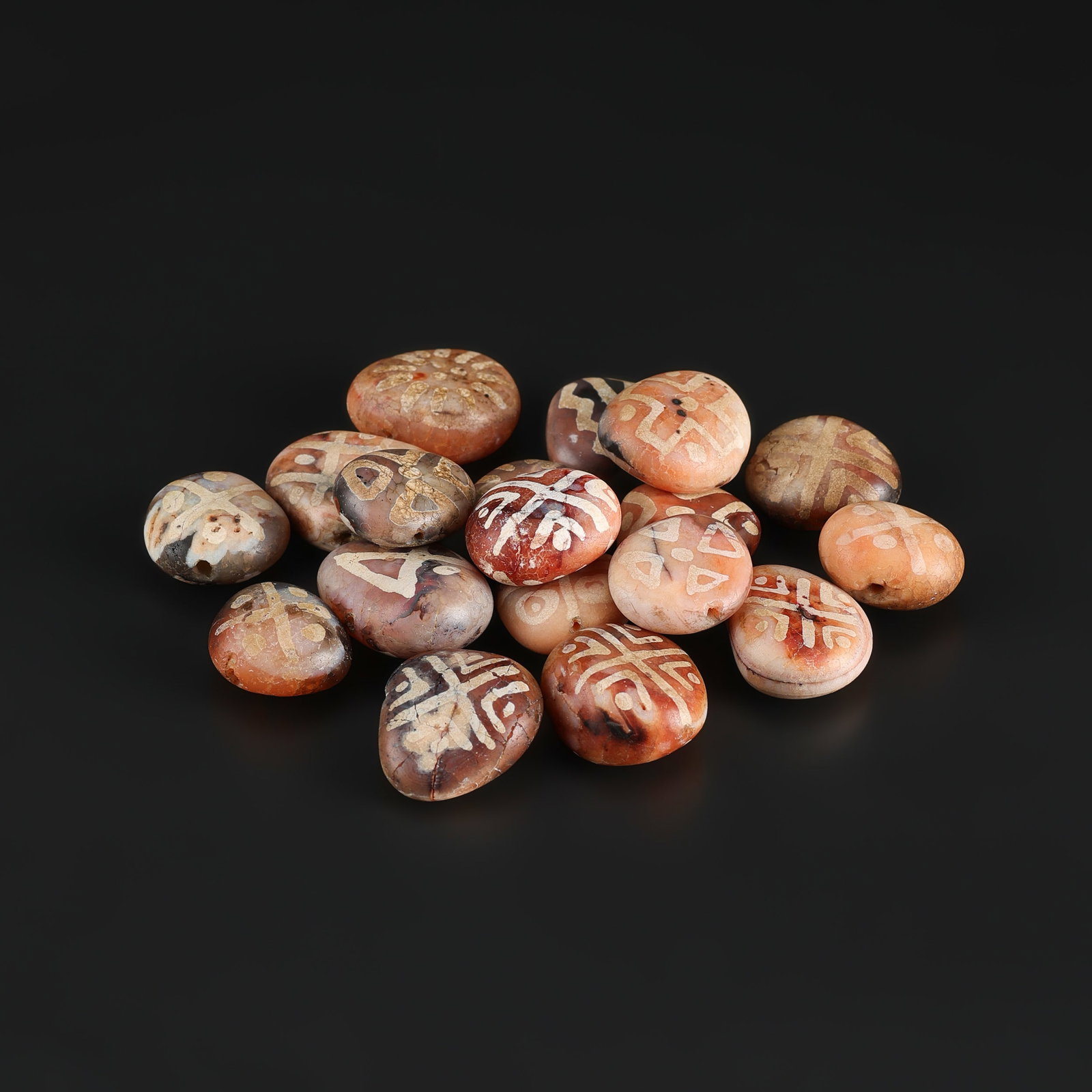 Collection of Antique Etched Carnelain Beads Lot: Collection of Antique Etched Carnelain Beads Lot Total Weight: 78gram