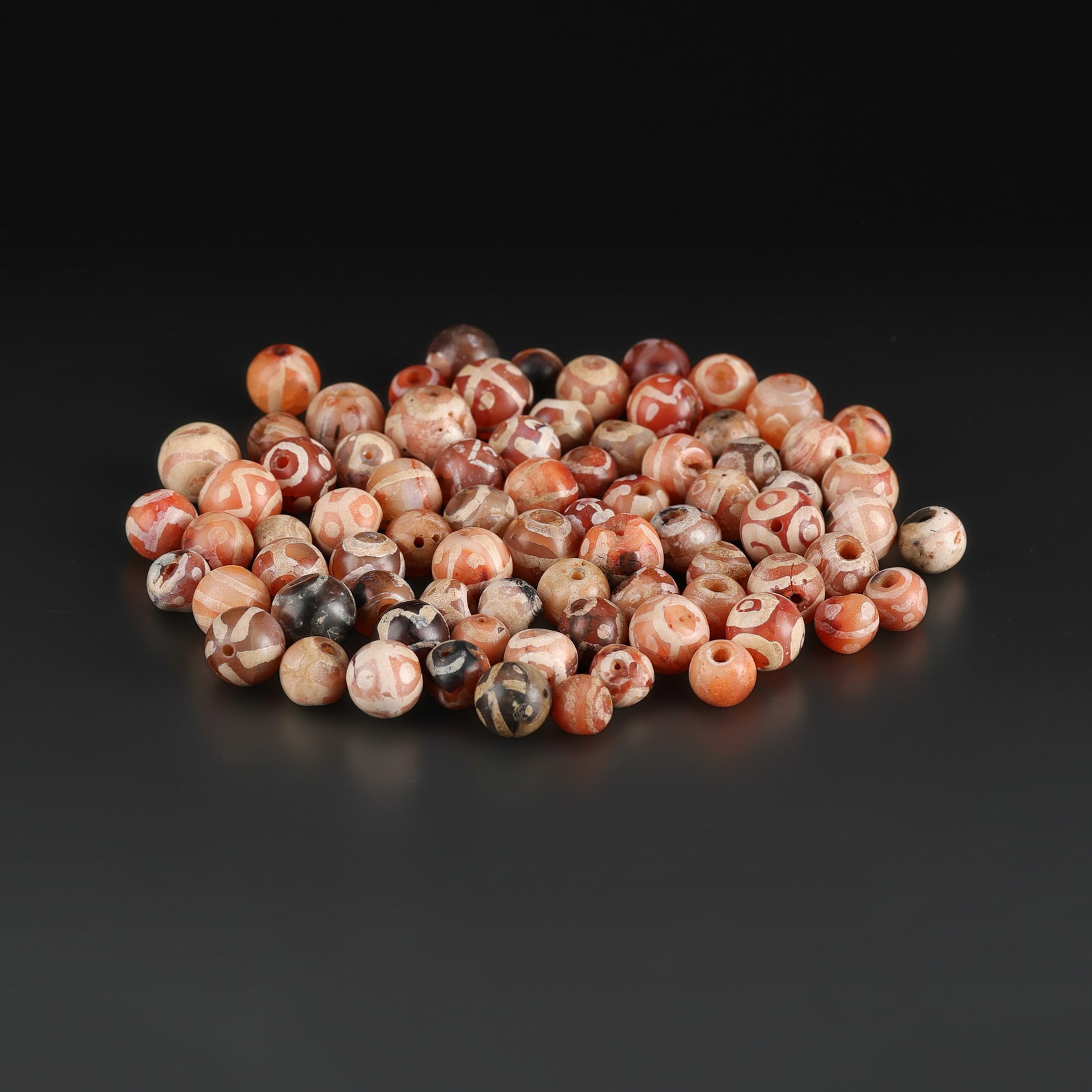 Collection of Antique Etched Carnelain Beads Lot: Collection of Antique Etched Carnelain Beads Lot Total Weight: 56gram