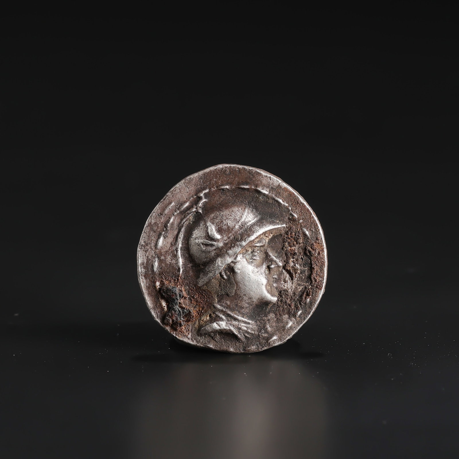 Ancient Greek Bactrain Silver Coin: Ancient Greek Bactrain Silver Coin Size Detail: Ø3cm Total Weight: 16gram