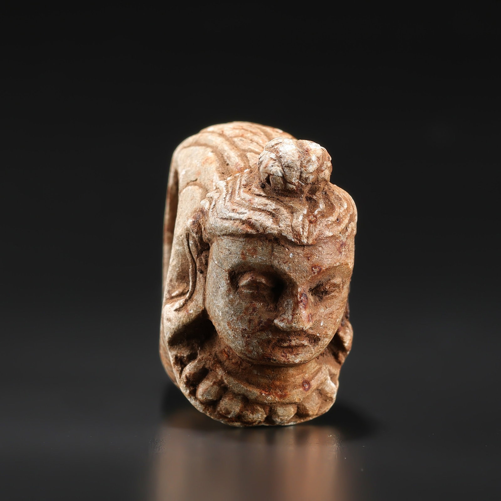 Ancient Gandhara Carved Stone Ring with Buddha Head: Ancient Gandhara Carved Stone Ring with Buddha Head Weight: 76gram