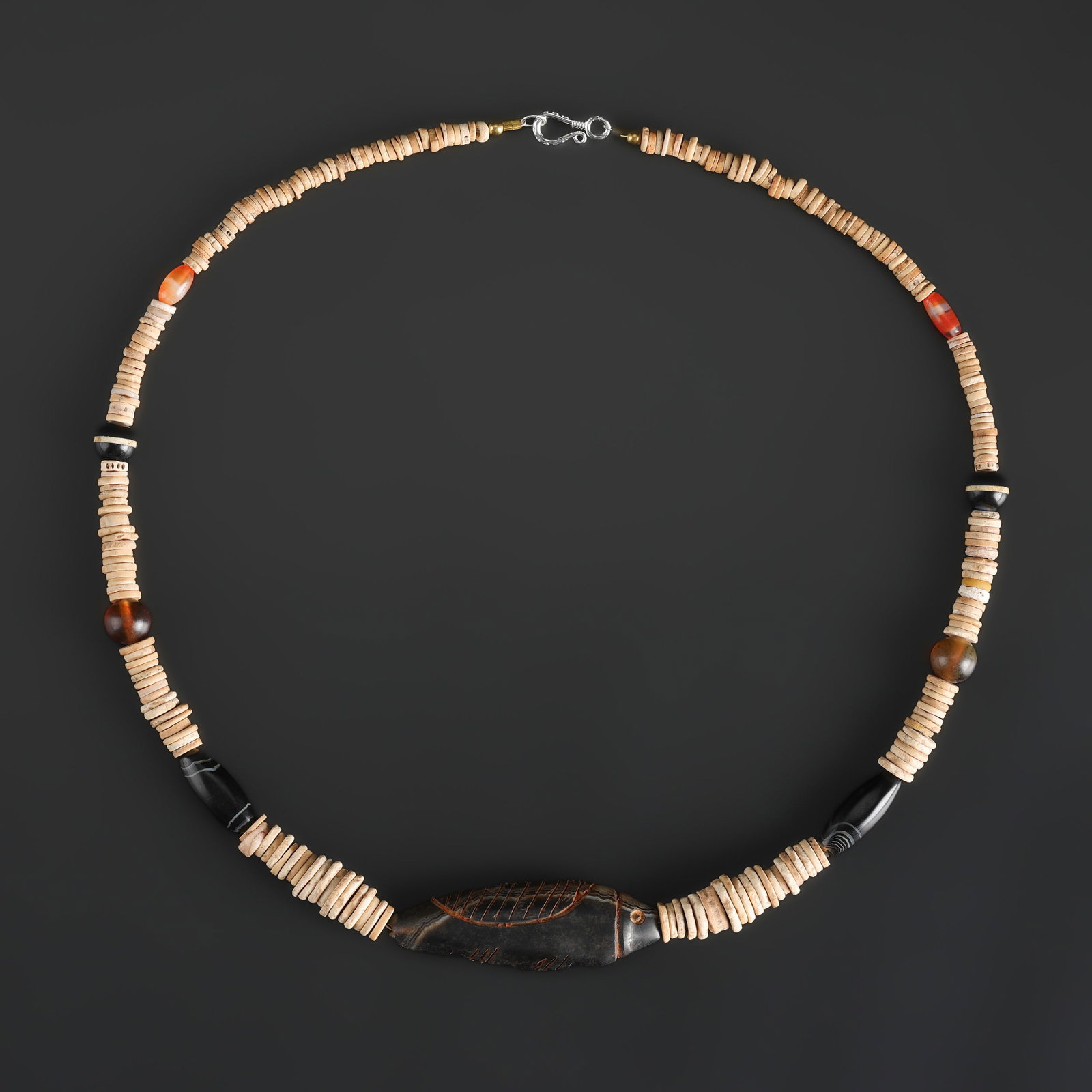 Collection of Antique Mix Material Old Beads Necklace: Collection of Antique Mix Material Old Beads Necklace Length: 22in Total Weight: 63gram