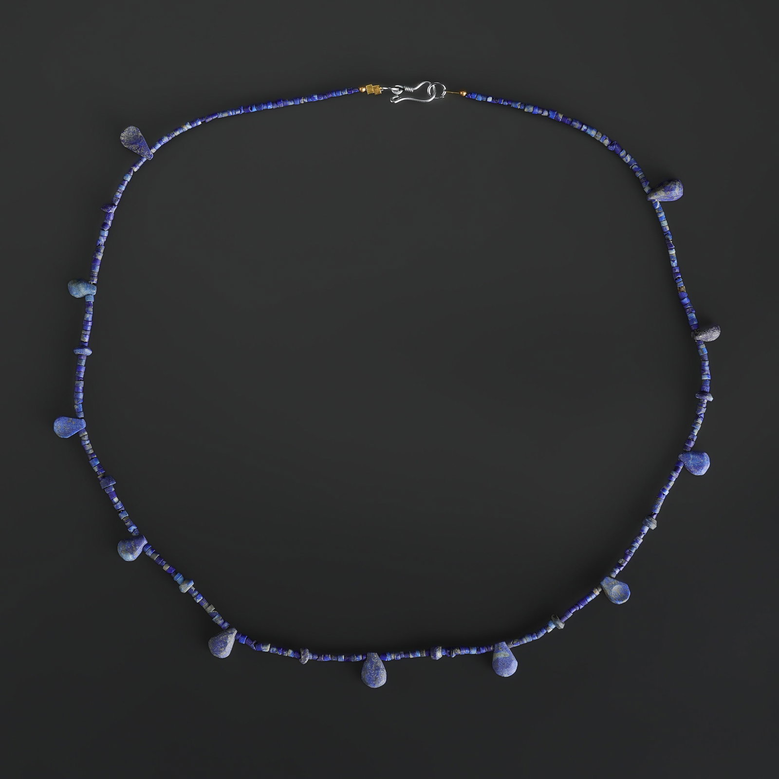 Old Ancient Natural Lapis Lazuli Beads Necklace: Old Ancient Natural Lapis Lazuli Beads Necklace Length: 21in Total Weight: 11gram