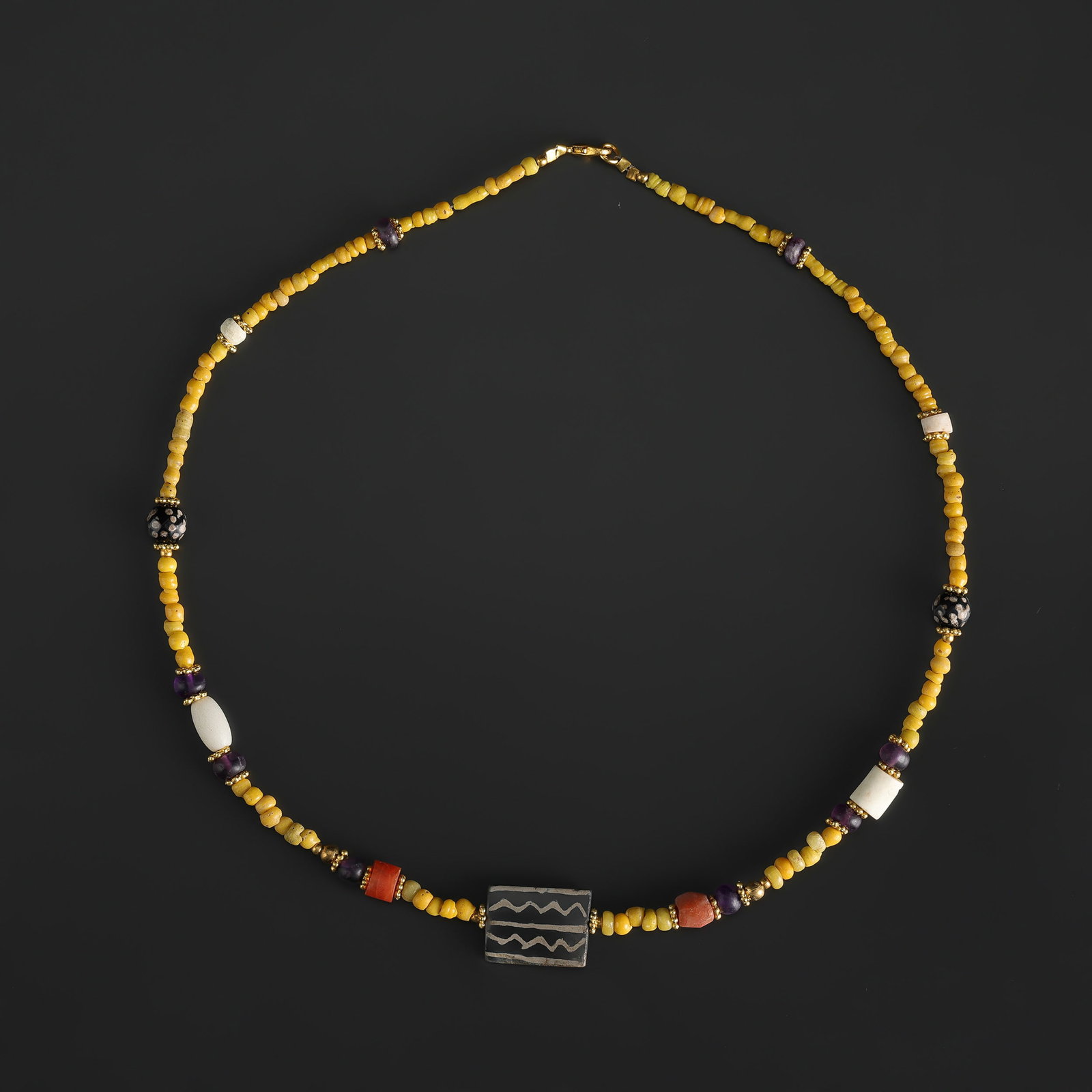 Collection of Antique Mix Material Old Beads Necklace: Collection of Antique Mix Material Old Beads Necklace Length: 19in Total Weight: 20gram