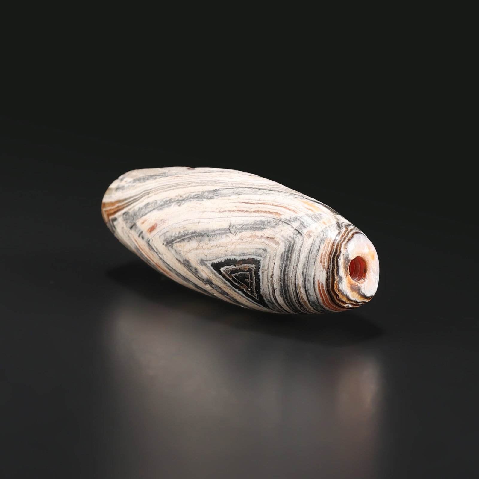 Old Ancient Unique Triangular Pattern Banded Agate Amulet Bead - 3