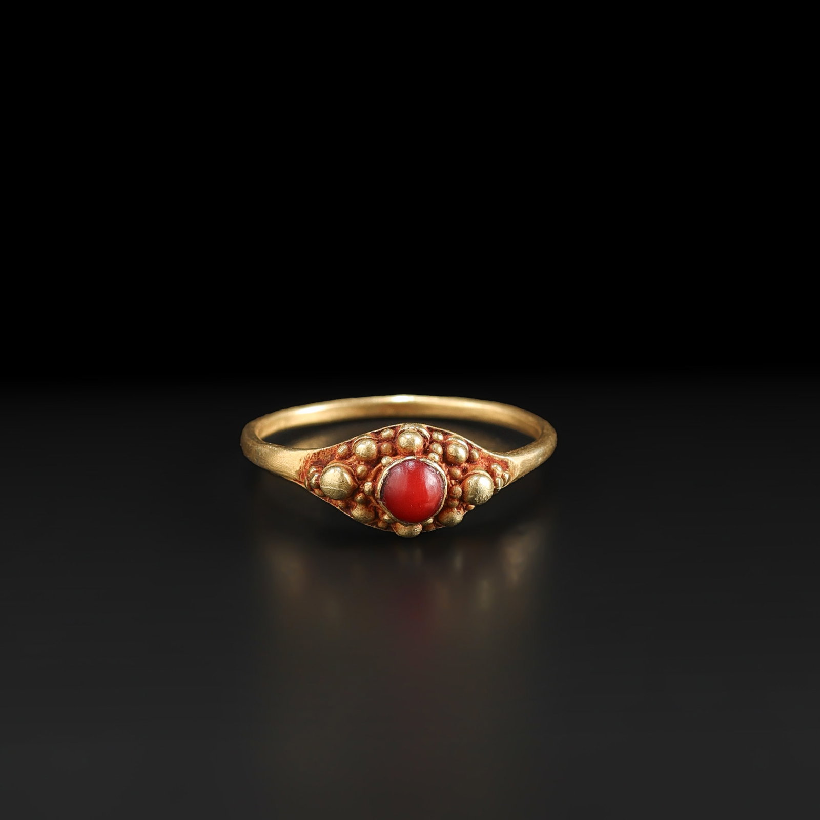 Ancient South East Asian 18K Gold Ring with Natural Gem Stone (1 of 7)