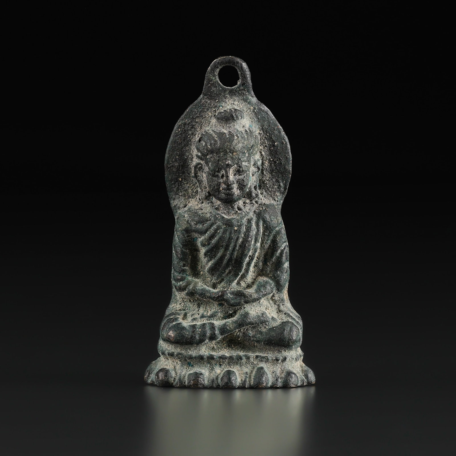 Gandhara Art Bronze Buddha Statue Amulet Pendant: Fine Buddha Gandhara Art Bronze Buddha Statue Amulet Pendant. A desirable auction piece displaying quality workmanship and collectible character. Well suited for Tibetan and Himalayan collectors, disp