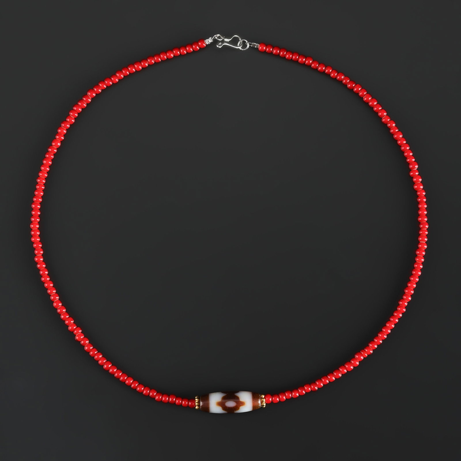 Old Tibetan Dzi Bead Pendant with Glass Beads Necklace (1 of 5)