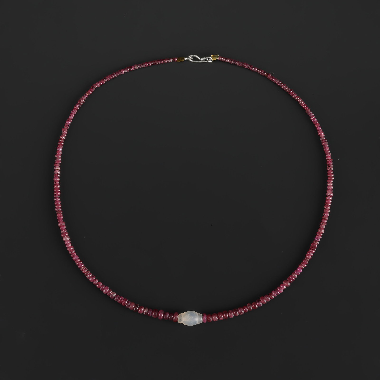 Collection of Antique Natural Ruby Gems Stones with Agate Pendant Necklace: Fine Bead Necklace Collection of Antique Natural Ruby Gems Stones with Agate Pendant Necklace. A desirable auction piece showing attractive natural color, texture, and character. Well suited for ethno