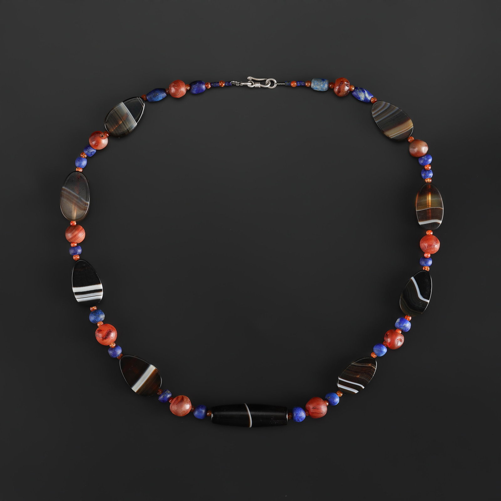 Antique Vintage Banded Agate Old Beads Necklace: Fine Bead Necklace Antique Vintage Banded Agate Old Beads Necklace. A desirable auction piece showing attractive natural color, texture, and character. Well suited for ethnographic jewelry collectors,