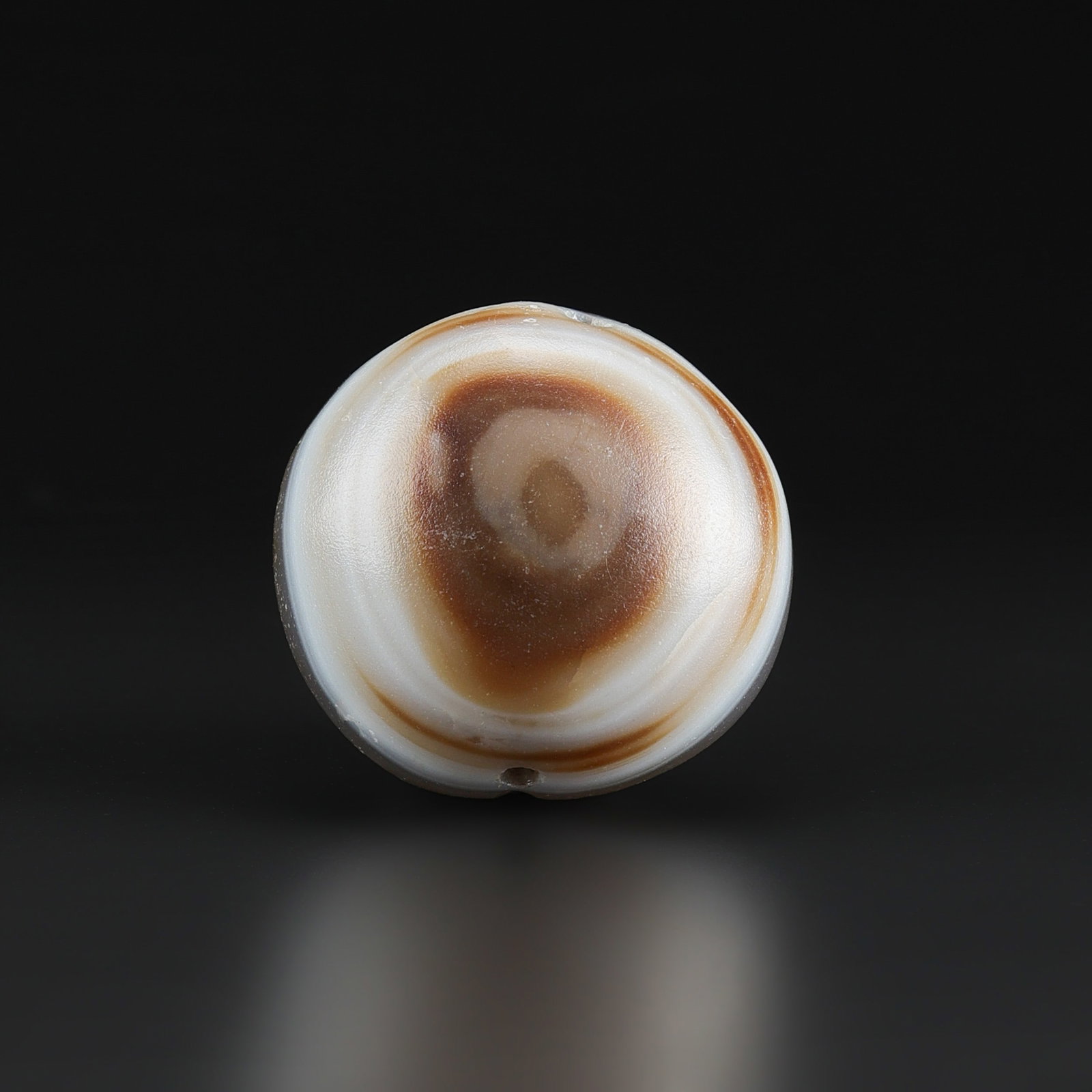 Old Tibetan Natural Old Luk Mik Eye Bead Pendant (1 of 4)
