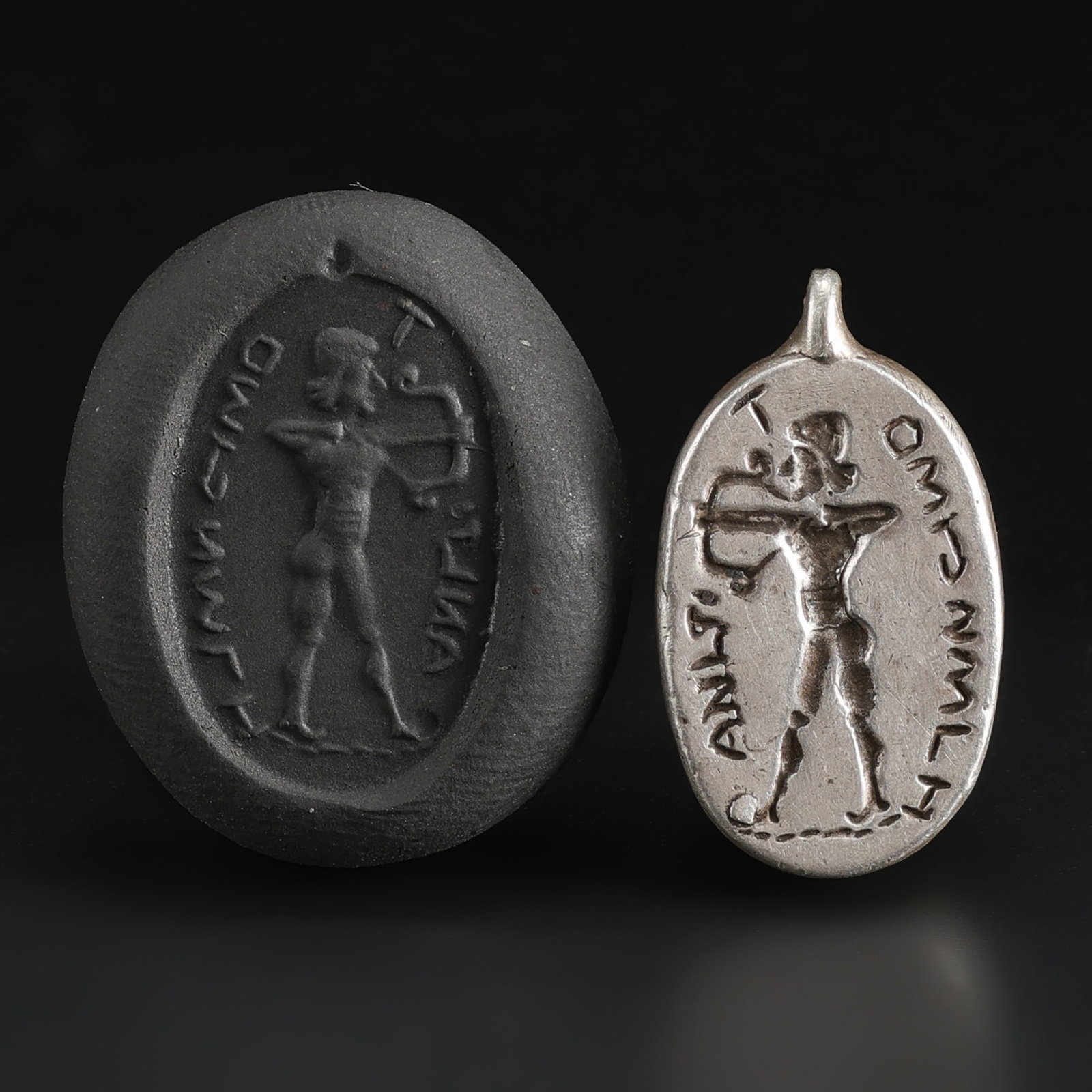 Antique Roman Intaglio Stamp Silver Seal Pendant: Fine Bead Antique Roman Intaglio Stamp Silver Seal Pendant. A desirable auction piece with appealing beadwork and collectible visual character. Well suited for ancient coin and jewelry collectors, dis