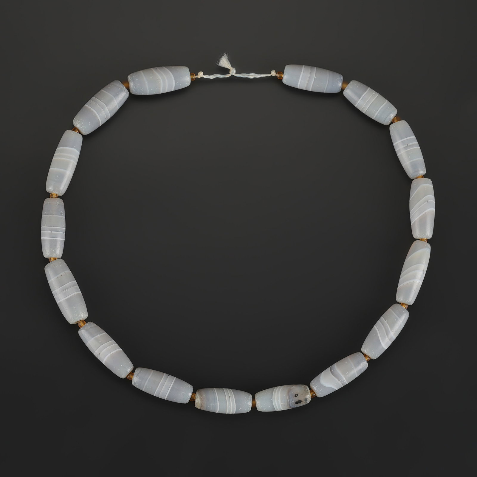 Old Natural Banded Gray & Cream Striped Agate Barrel Beads Necklace: Old Natural Banded Gray & Cream Striped Agate Barrel Beads Necklace featuring quality craftsmanship and collectible appeal. Suitable for display or collection. Length: 16in Total Weight: 64gram