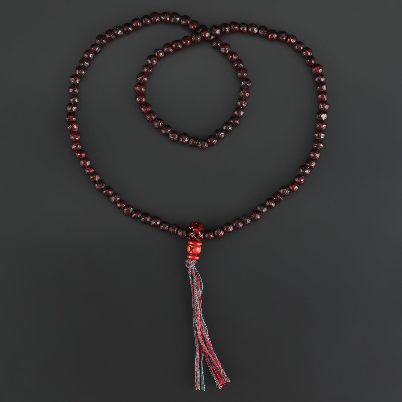 Himalayan Tibetan Dharma Bodhi Prayer Mala ? 108 Beads with Metal Amulet Pendants: Himalayan Tibetan Dharma Bodhi Prayer Mala ? 108 Beads with Metal Amulet Pendants featuring quality craftsmanship and collectible appeal. Suitable for display or collection. Length: 23in Total Weight:
