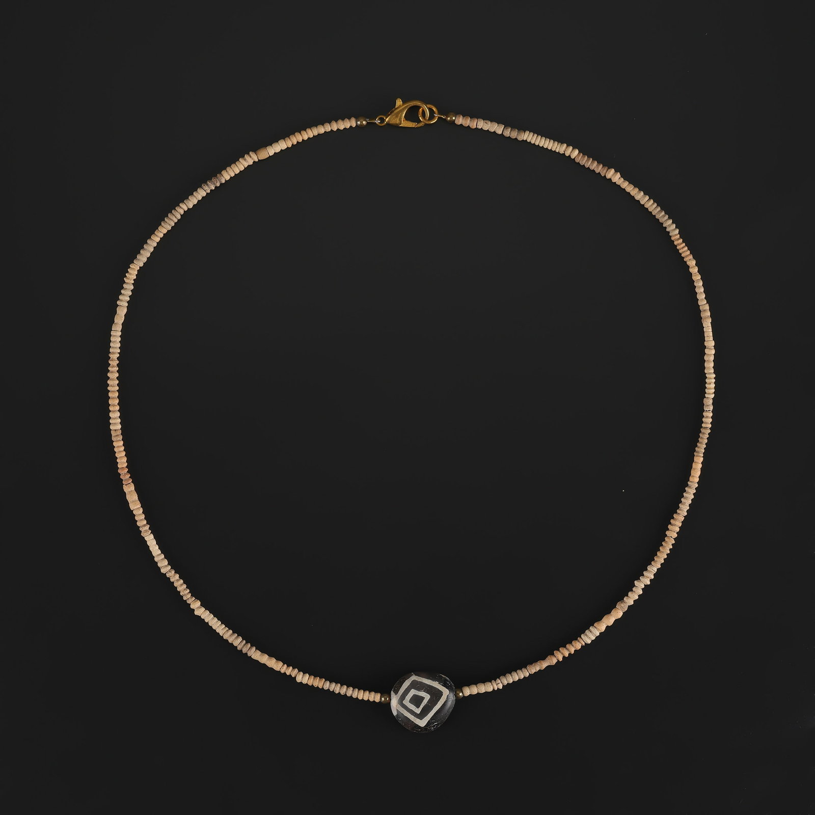 Antique Etched Decorated Agate Stone Bead Necklace with Faience Disc Beads: Antique Etched Decorated Agate Stone Bead Necklace with Faience Disc Beads featuring quality craftsmanship and collectible appeal. Suitable for display or collection. Length: 20in Total Weight: 8gram