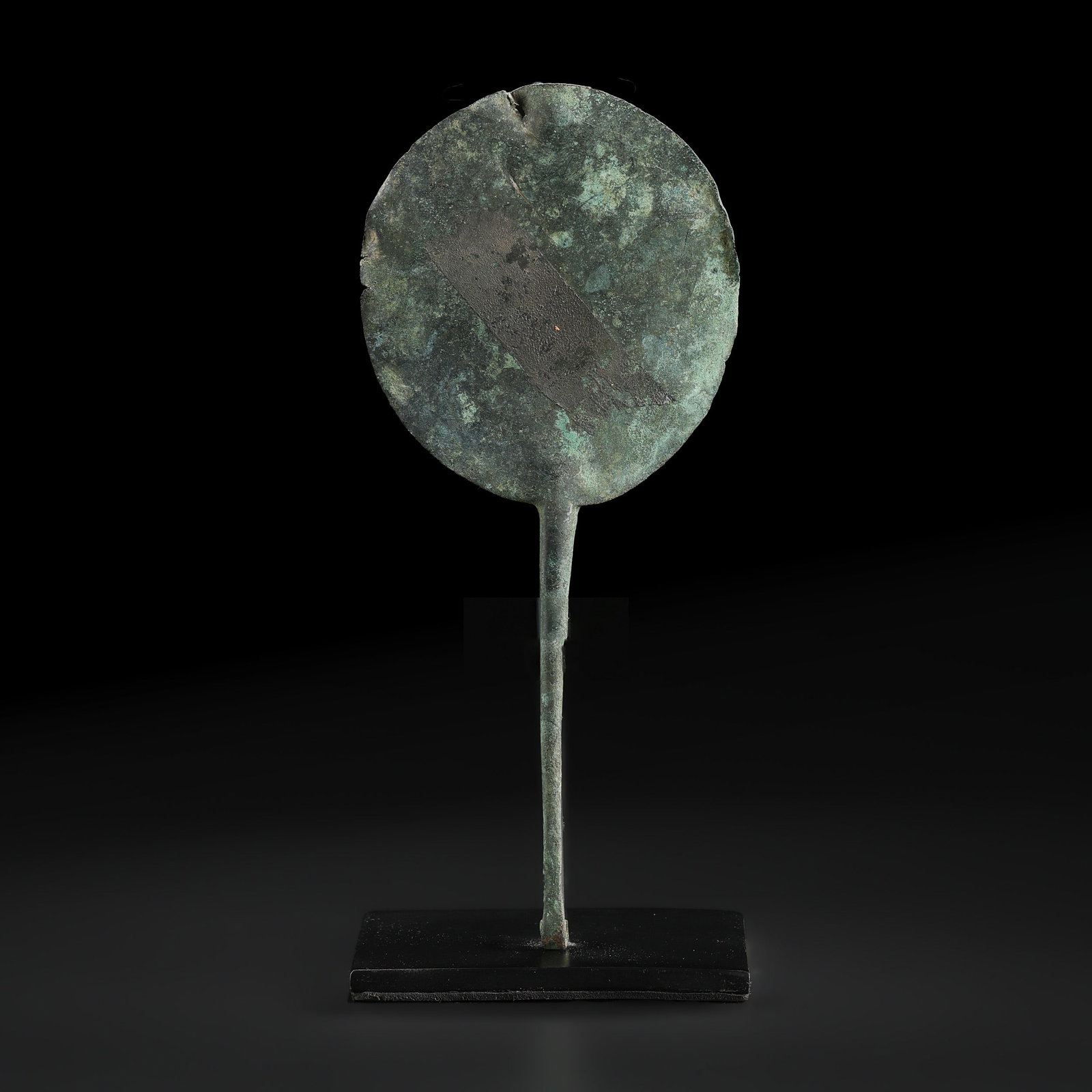 Roman Byzantine Bronze Mirror Collectables: Roman Byzantine Bronze Mirror Collectables featuring quality craftsmanship and collectible appeal. Suitable for display or collection. Size Detail: 7.8 x 17.8cm Weight: 42gram