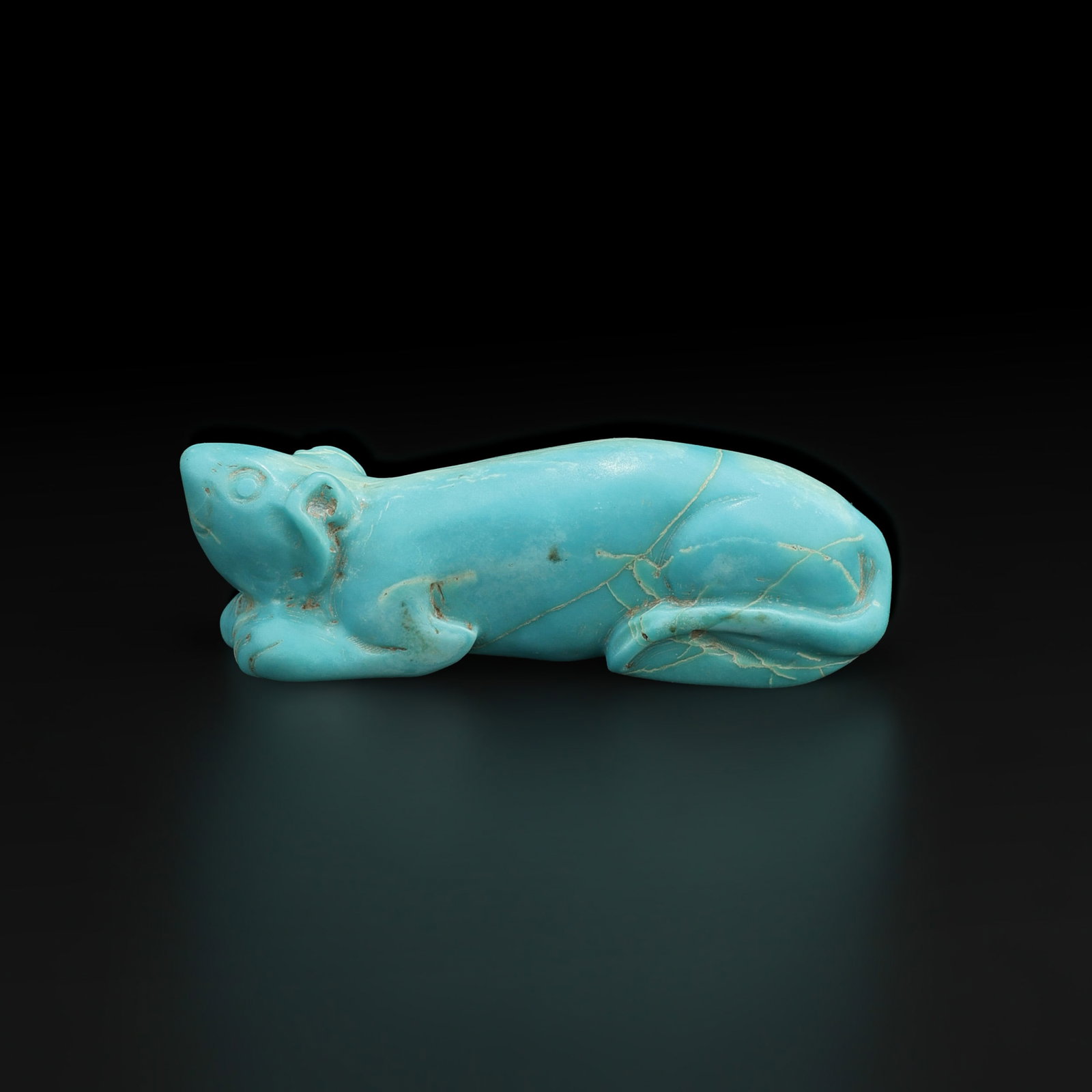 Ancient Chinese Carved Turquoise Mythical Beast Sculpture: Ancient Chinese Carved Turquoise Mythical Beast Sculpture featuring quality craftsmanship and collectible appeal. Suitable for display or collection. Size Detail: 3.7 x 1cm Weight: 10gram