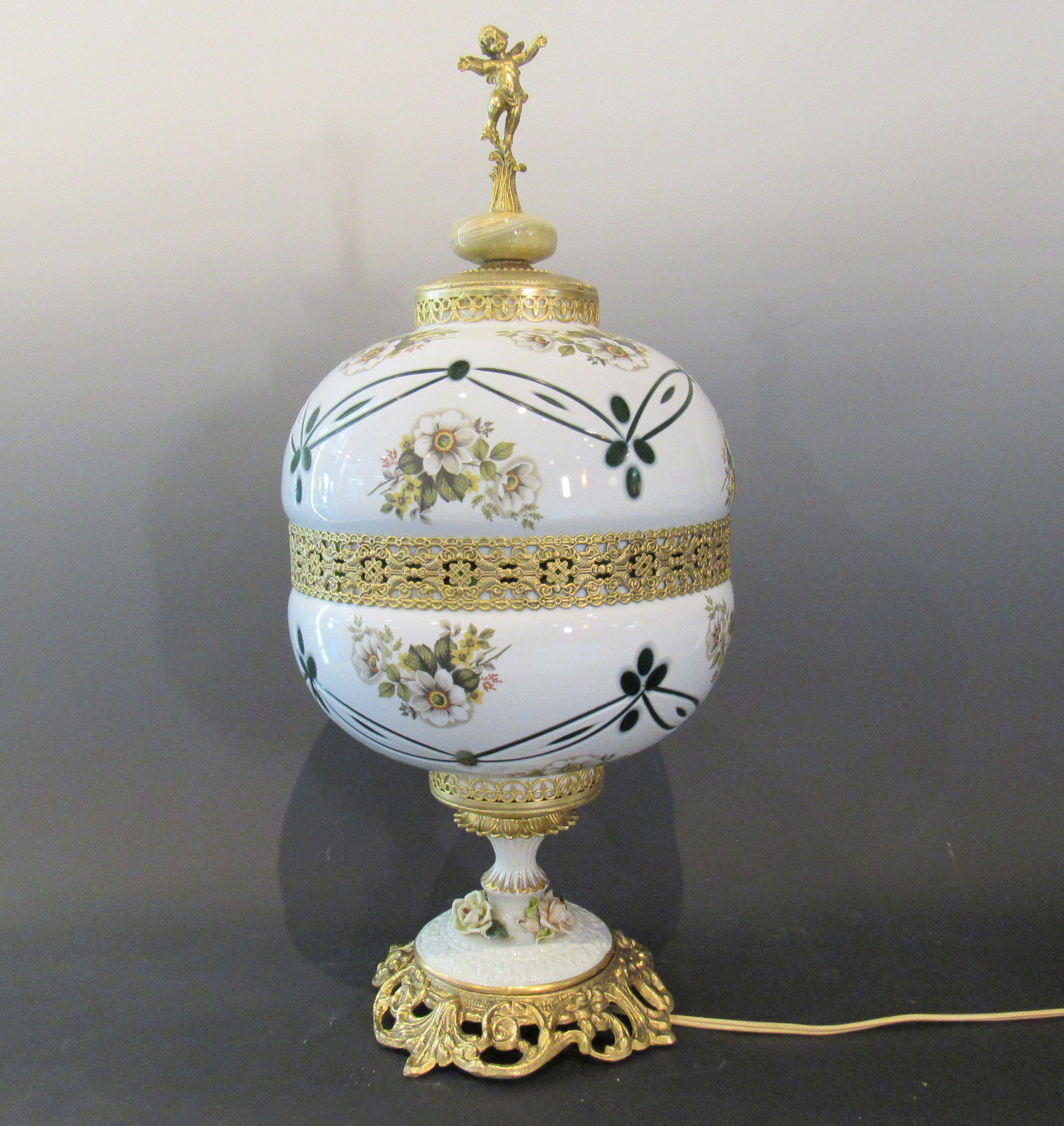 Capodimonte Bohemian Glass Lamp (1 of 6)