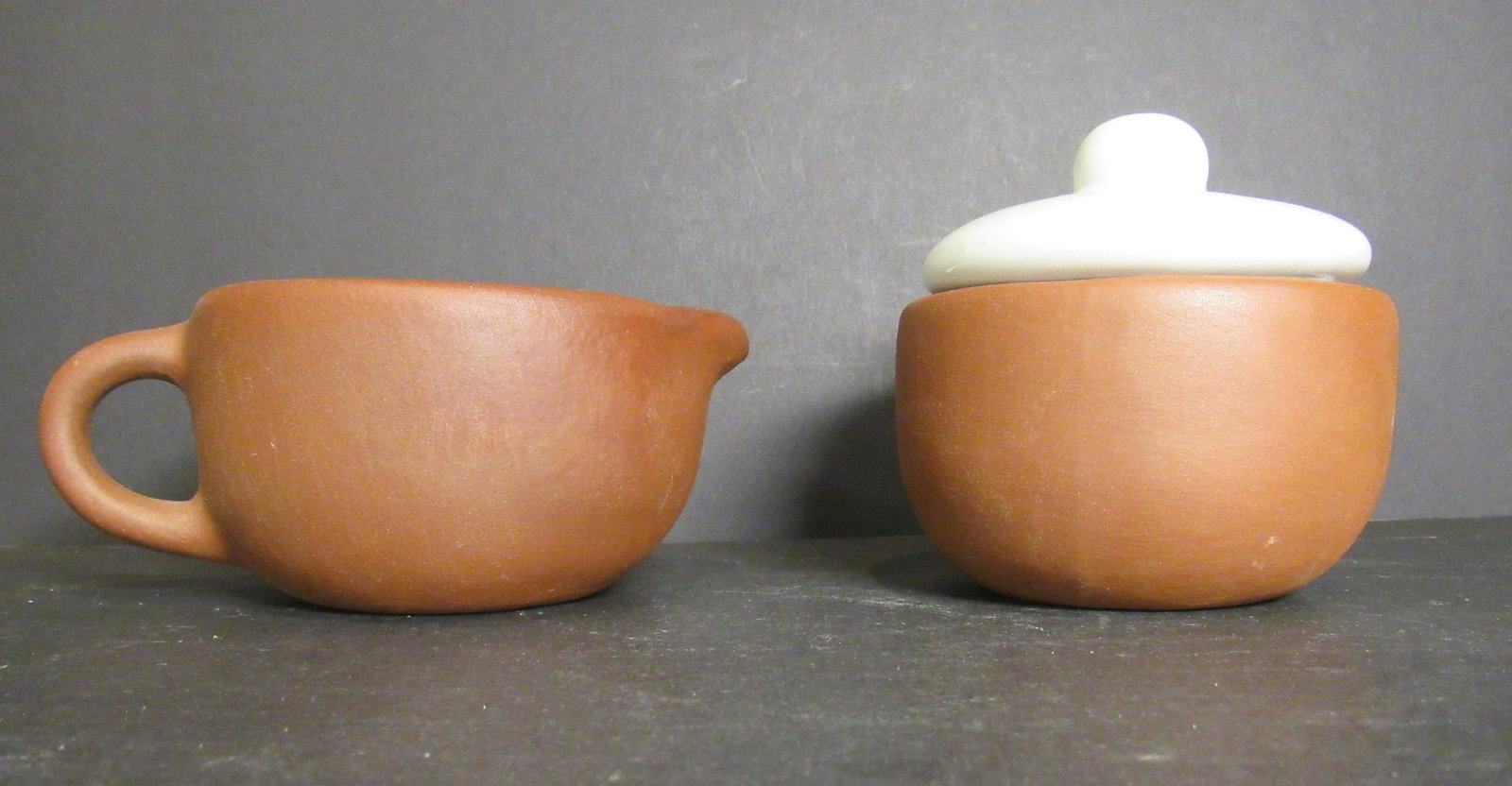 Wellfleet Pottery Creamer Pitcher Sugar Pot Signed (1 of 4)