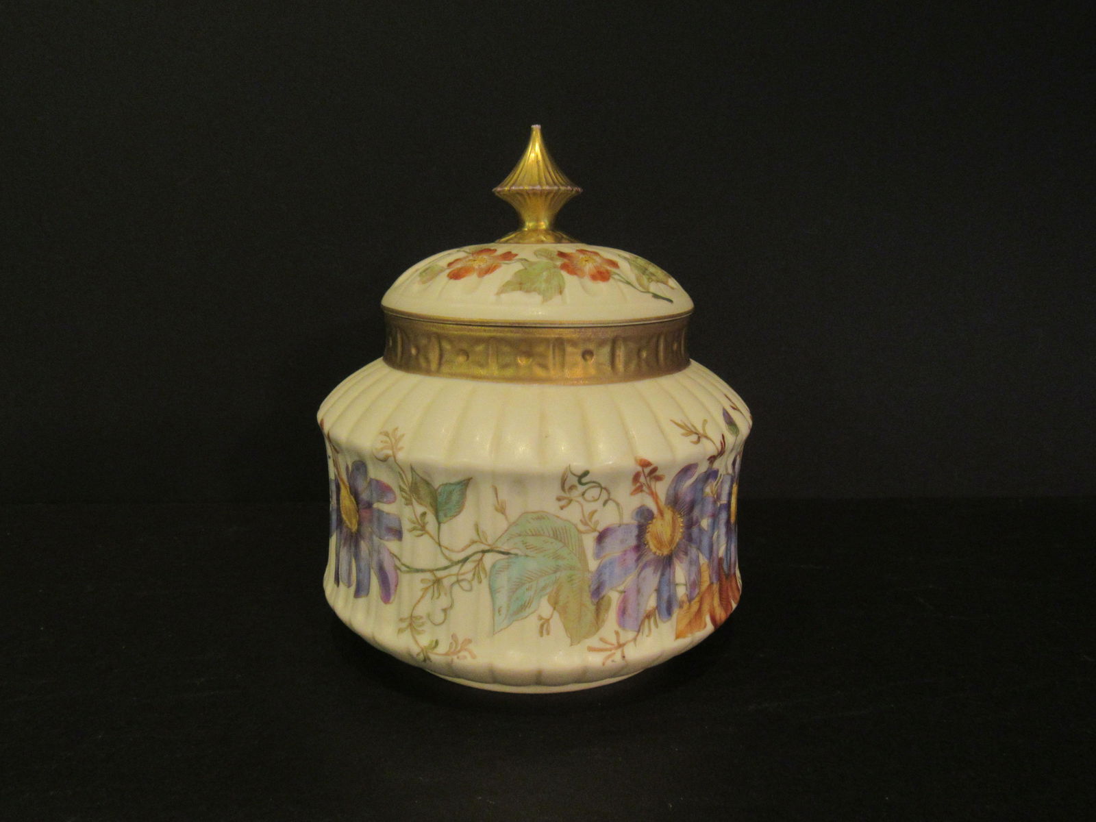 Antique Porcelain Ginger Jar Floral Motif (1 of 6)