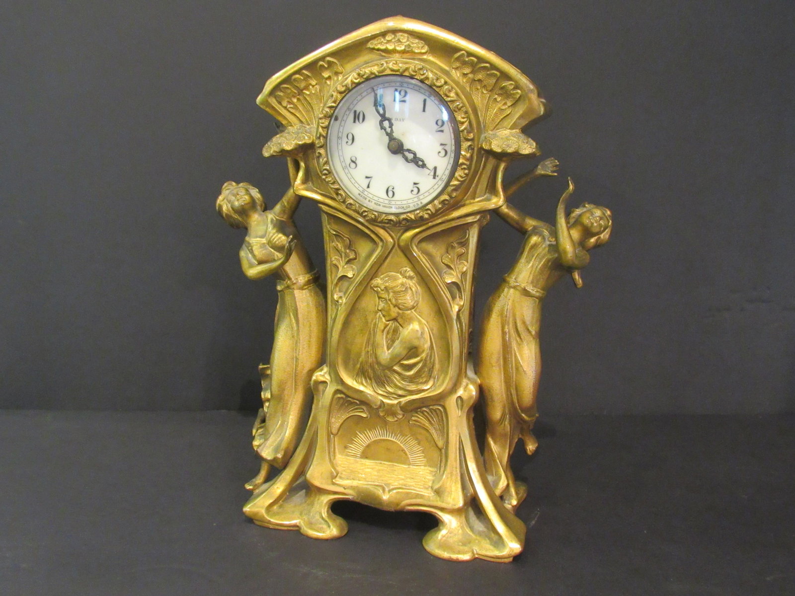 New Haven Art Nouveau Spelter Figural Mantel Clock (1 of 11)