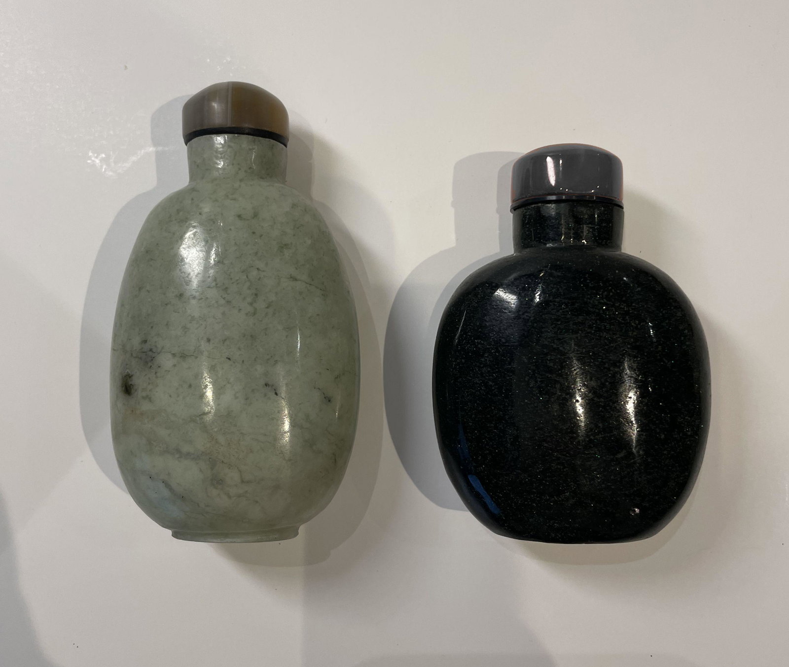 Lot of Two Antique Chinese Jade Snuff Bottles (1 of 3)