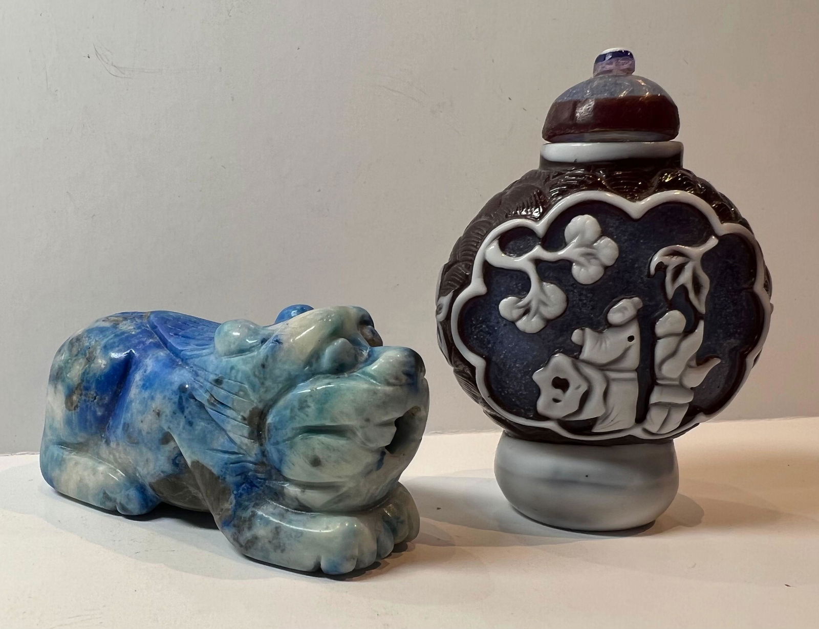 Lot of Two Asian Chinese Snuff Bottle & Carved Foo Dog (1 of 6)