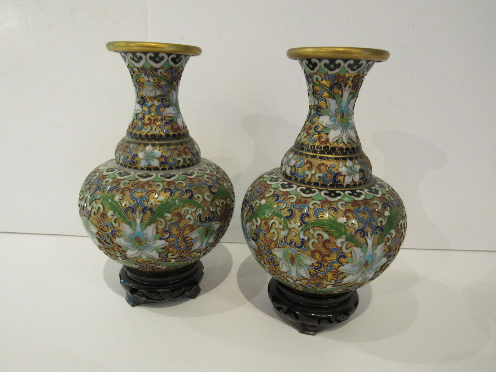 Pair of Vintage Zi Jin Cheng Cloisonne Chinese Vases (1 of 3)