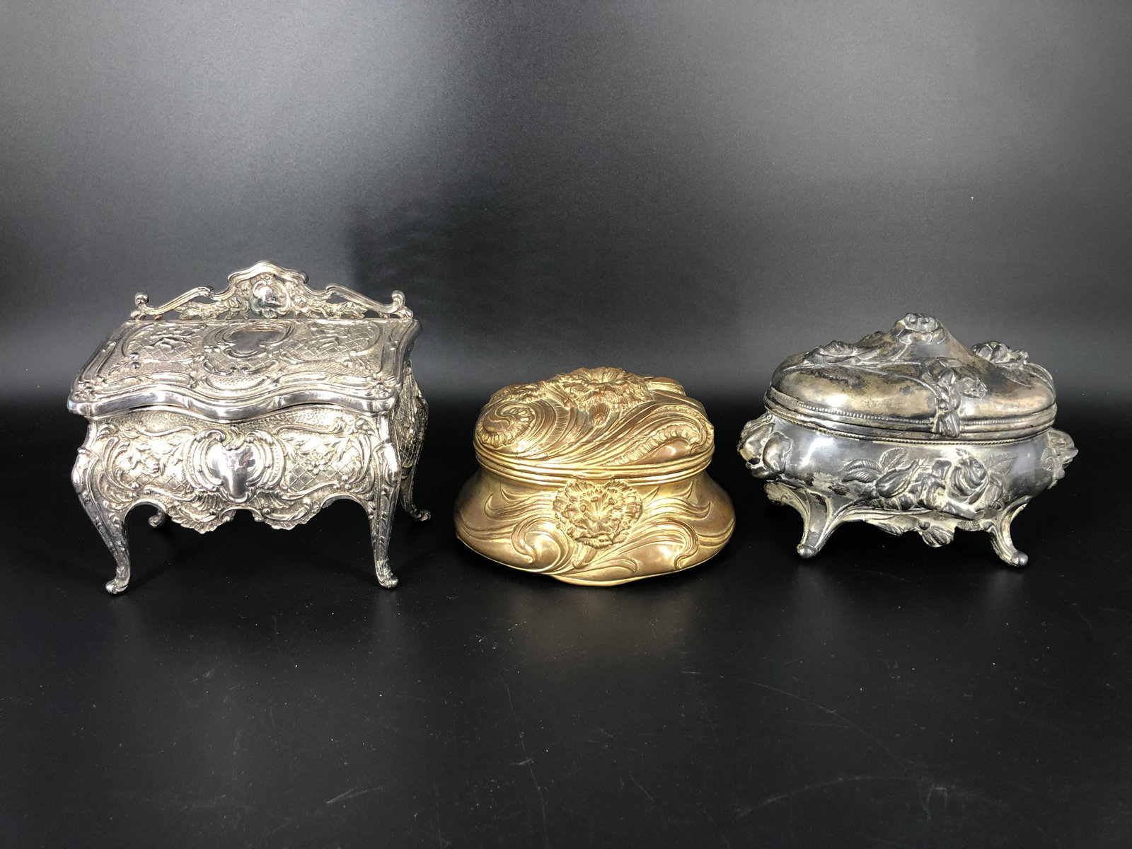 Lot of 3 Art Nouveau Jewelry Trinket Boxes: Lot of 3 Art Nouveau Jewelry Trinket Boxes. Approx. dimensions for all 3-pieces of trinket boxes measures at 5" x 5.25", 4.5" x 6", and 3.5" 5.25".