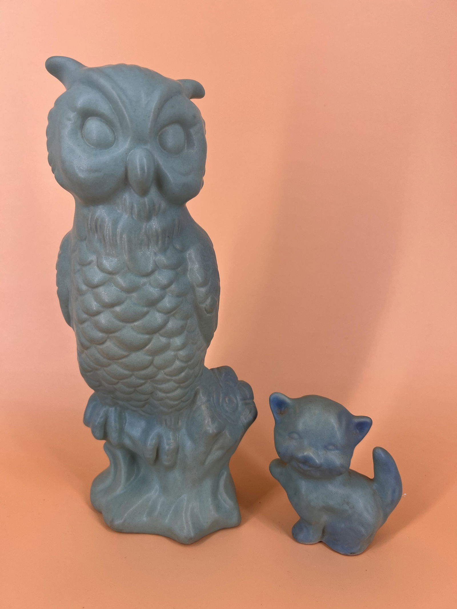 Lot of 2 Vintage Van Briggle Pottery Owl & Cat Figurines (1 of 7)
