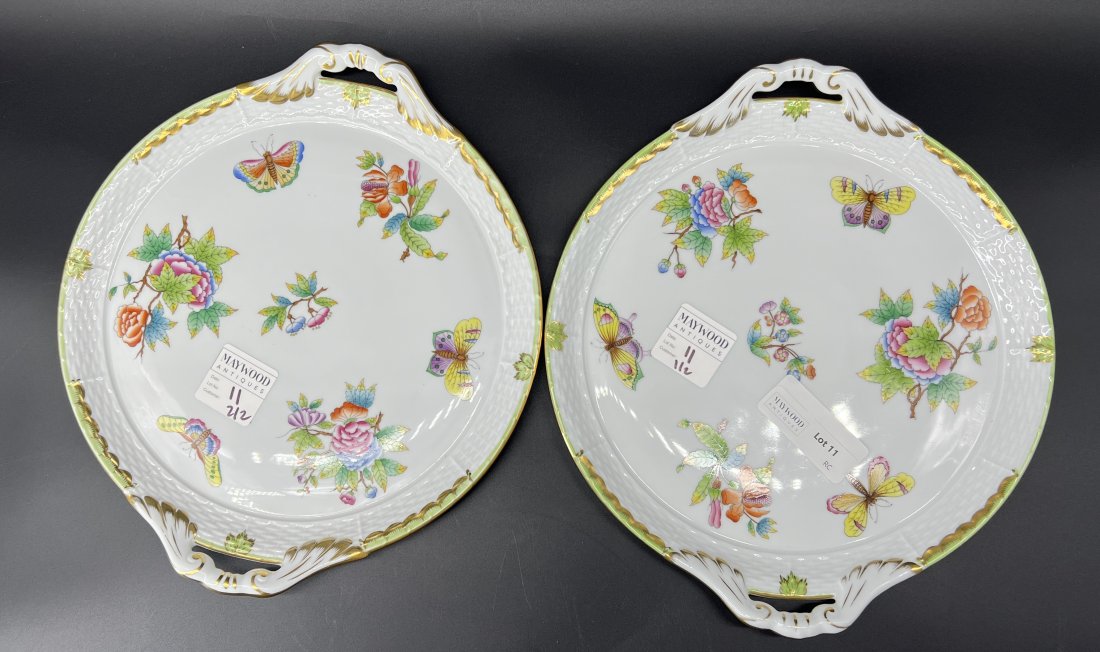 Vintage Pair of Herend Handpainted 'Queen Victoria' Porcelain Serving Tray Round Hungary (1 of 9)