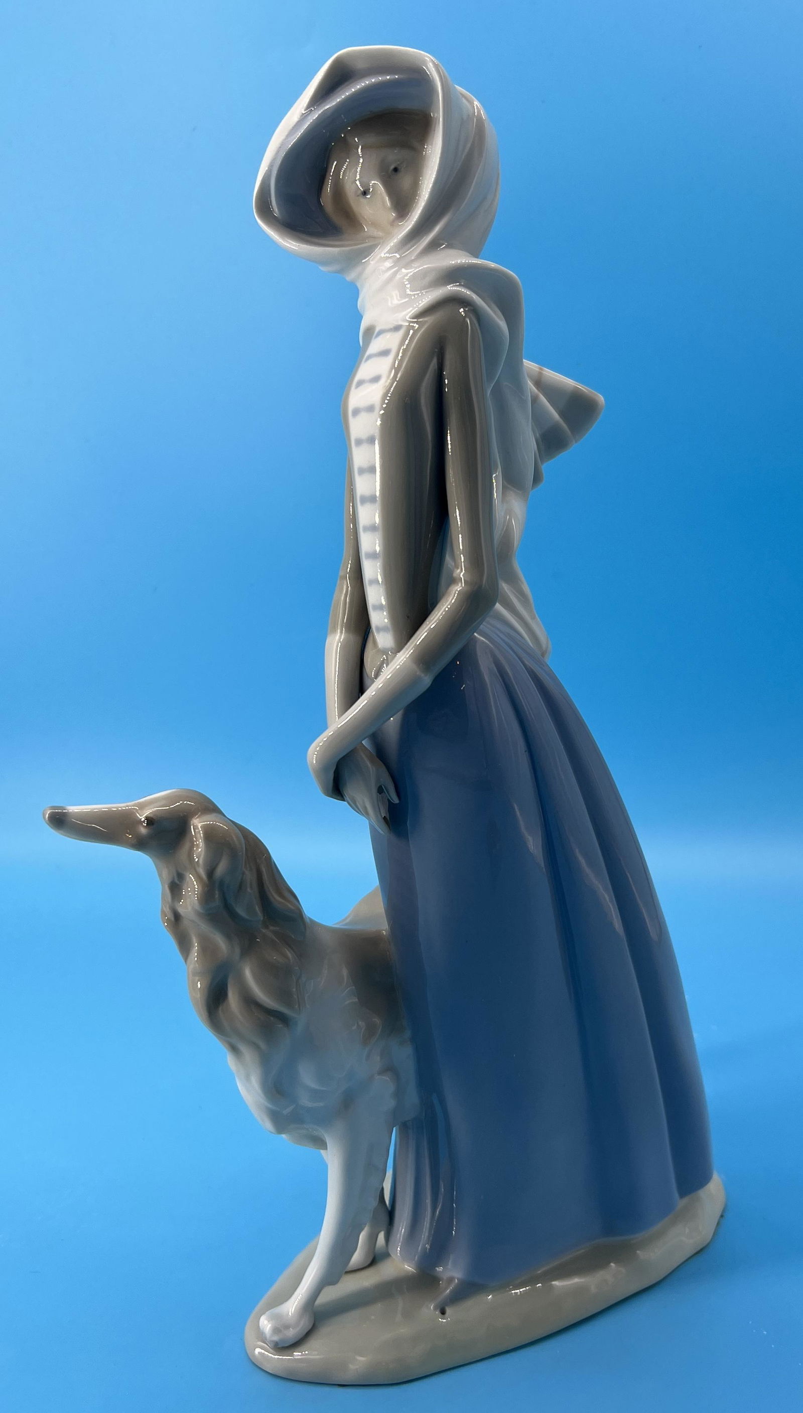 Vintage Lladro 'Stepping Out' Lady w/ Afghan Dog Hound Porcelain Figurine Spain (1 of 6)
