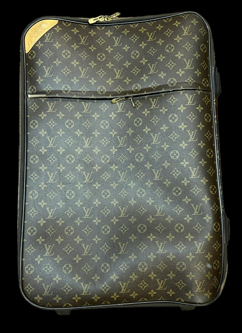 Vintage Louis Vuitton Monogrammed Rolling Luggage Trunk Pegase 55 (1 of 7)