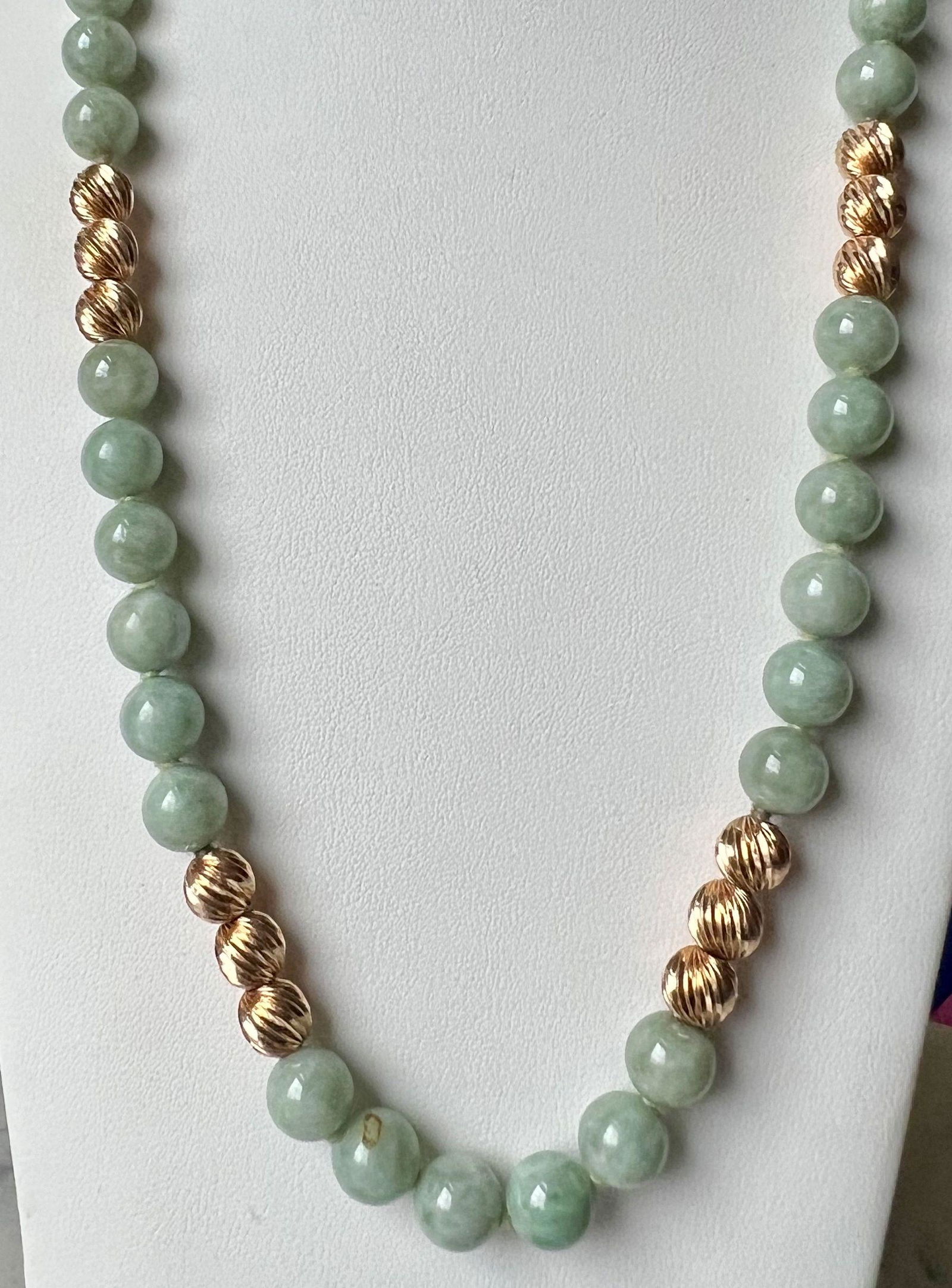 Vintage Ming's Hawaii 14k Yellow Gold & Light Green Jade Beaded Necklace (1 of 9)
